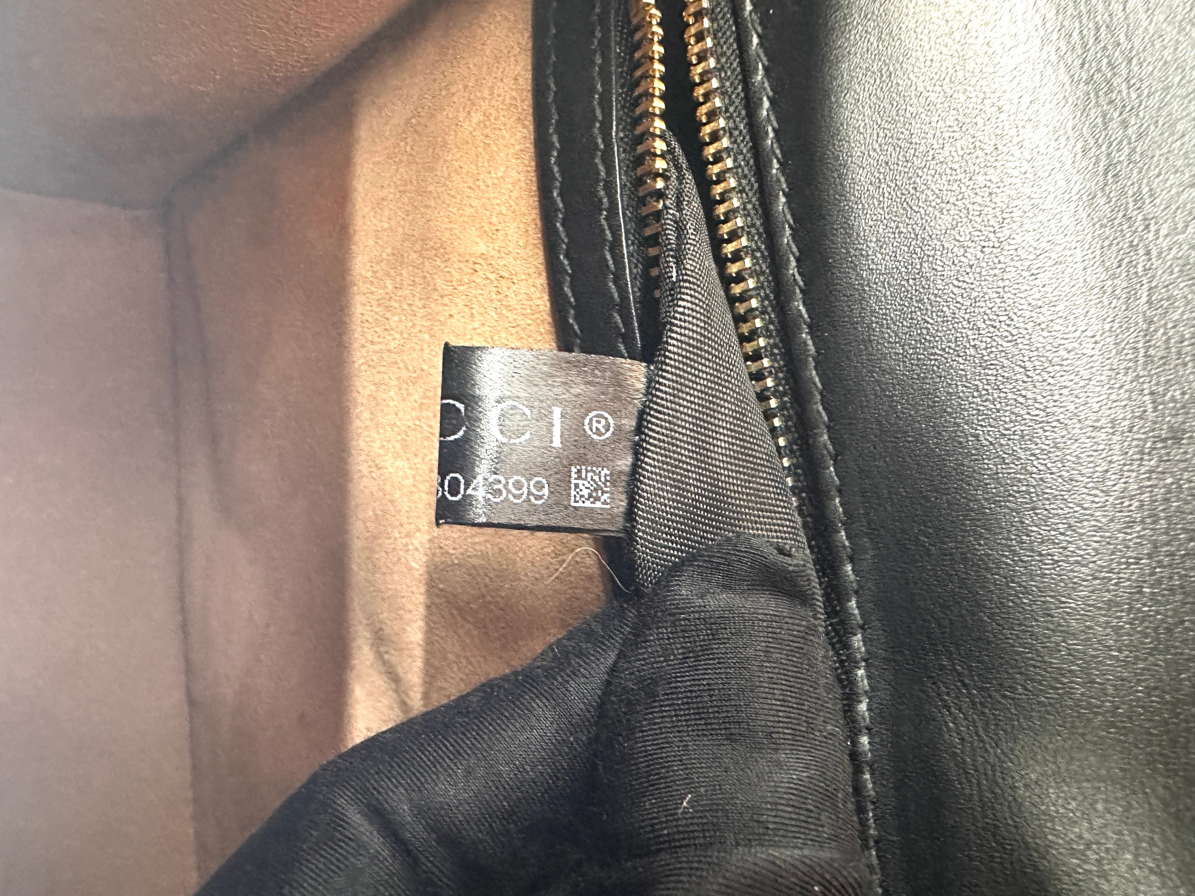 Gucci Sylvie Black Leather Shoulder Bag GG1119