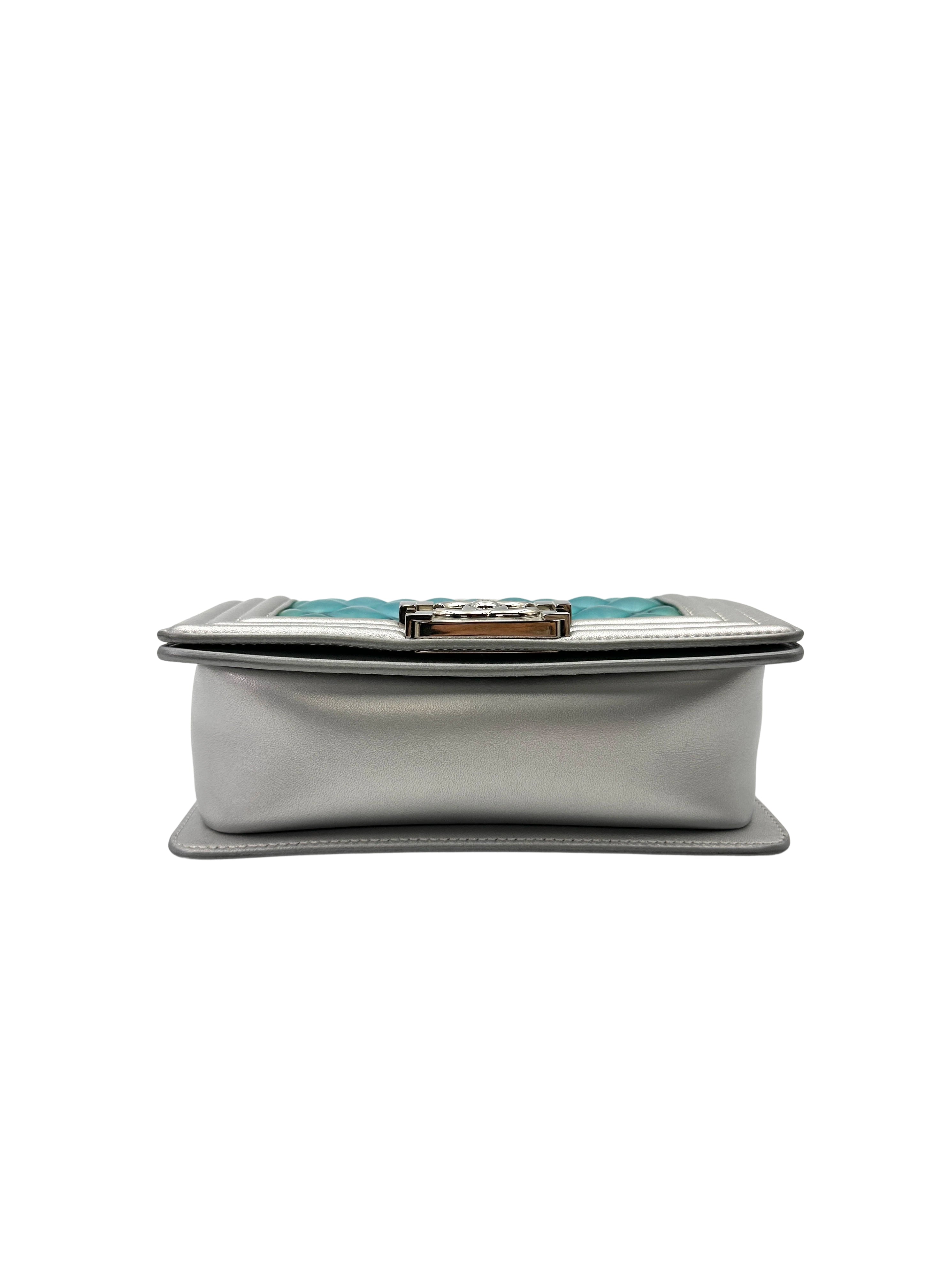 Chanel LeBoy Iridescent Quilted Leather Small Size Flap Bag(25***58) CC2035
