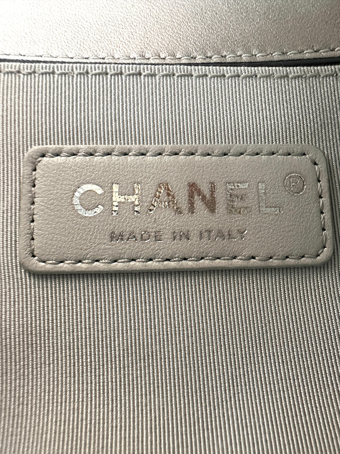 Chanel LeBoy Iridescent Quilted Leather Small Size Flap Bag(25***58) CC2035