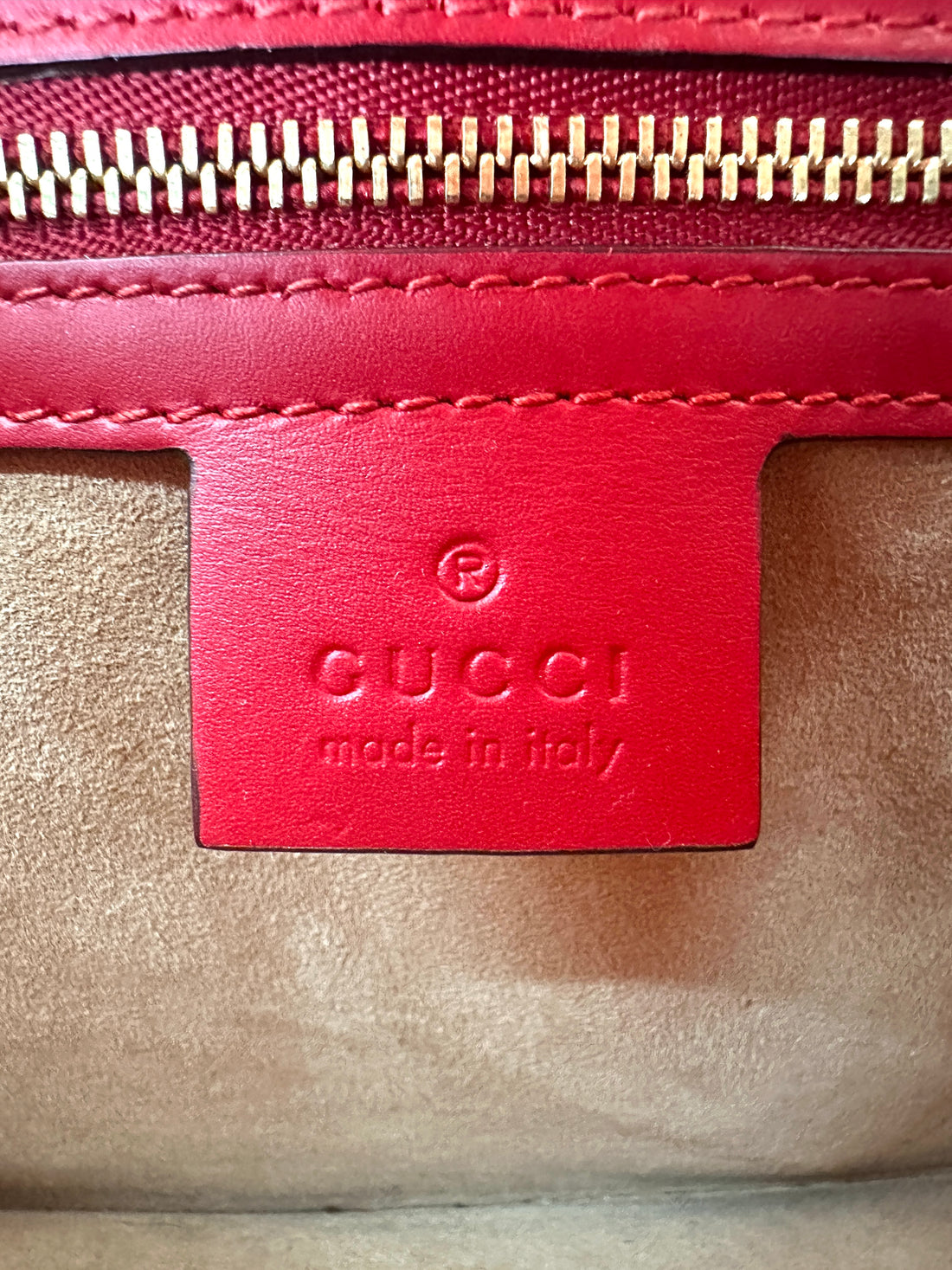 Gucci Sylvie Red Leather Medium Size Shoulder Bag GG1118