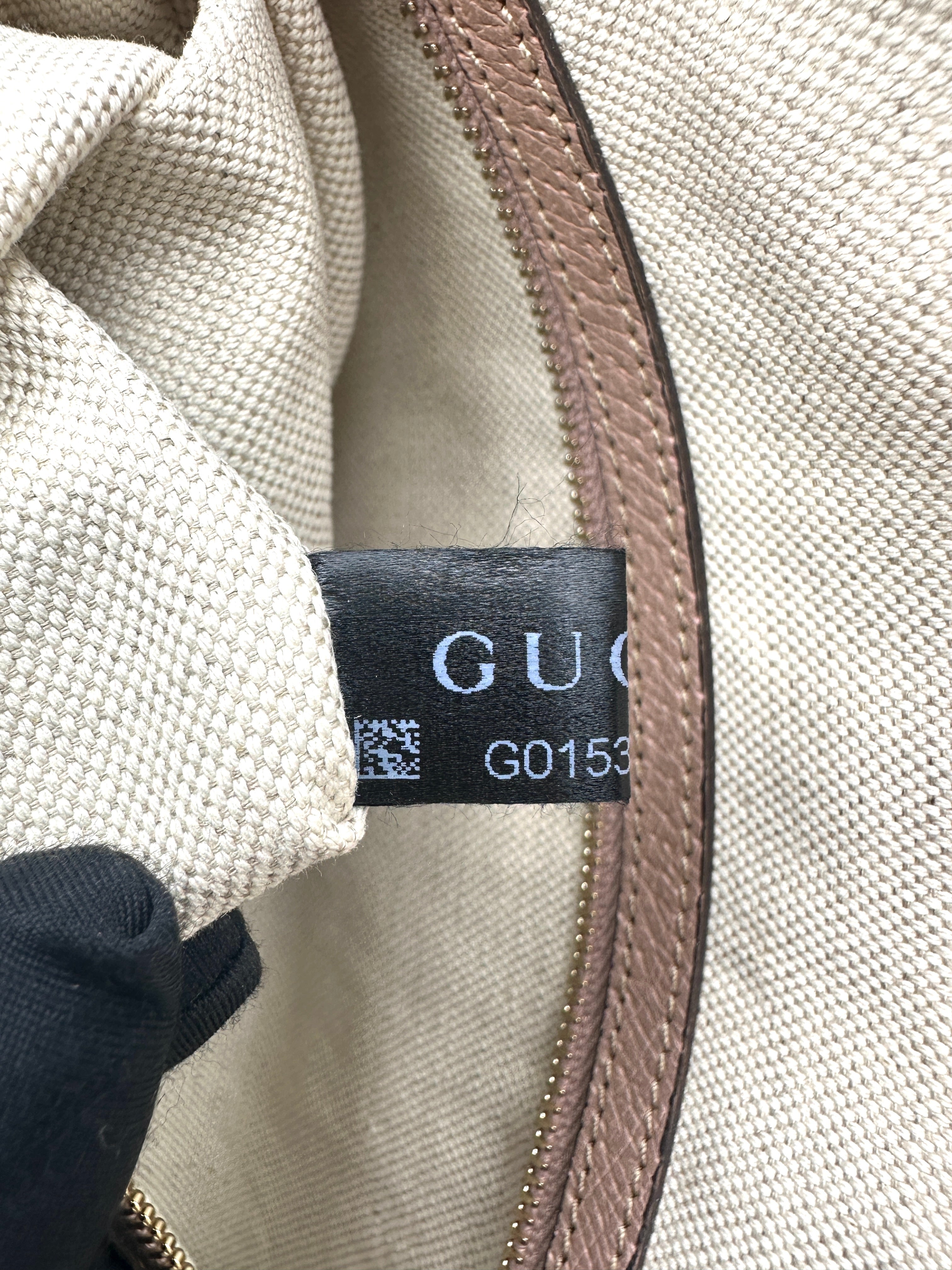 Gucci Bree GG Supreme Canvas Handle Bag GG1116