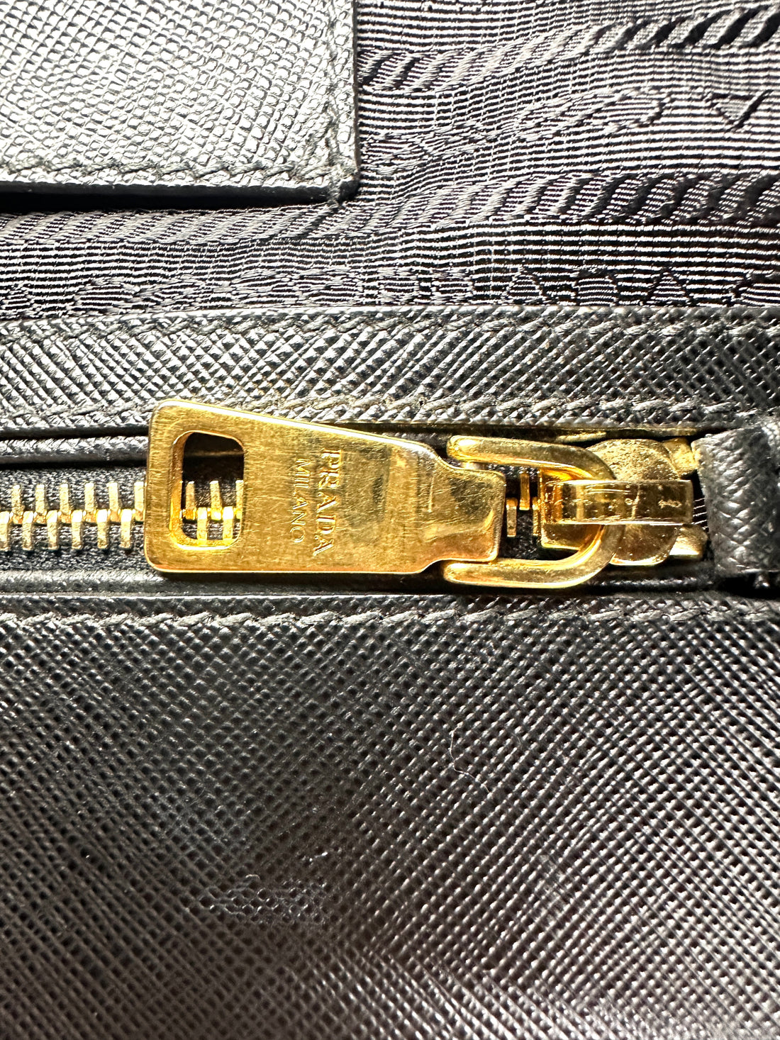 Prada Galleria Blue Saffiano Leather Handle Bag PR391