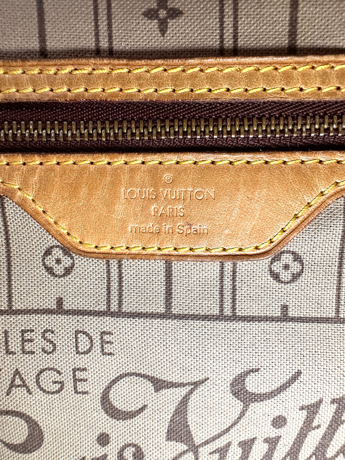 Louis Vuitton Neverfull MM Monogram Canvas Handle Bag LV2858