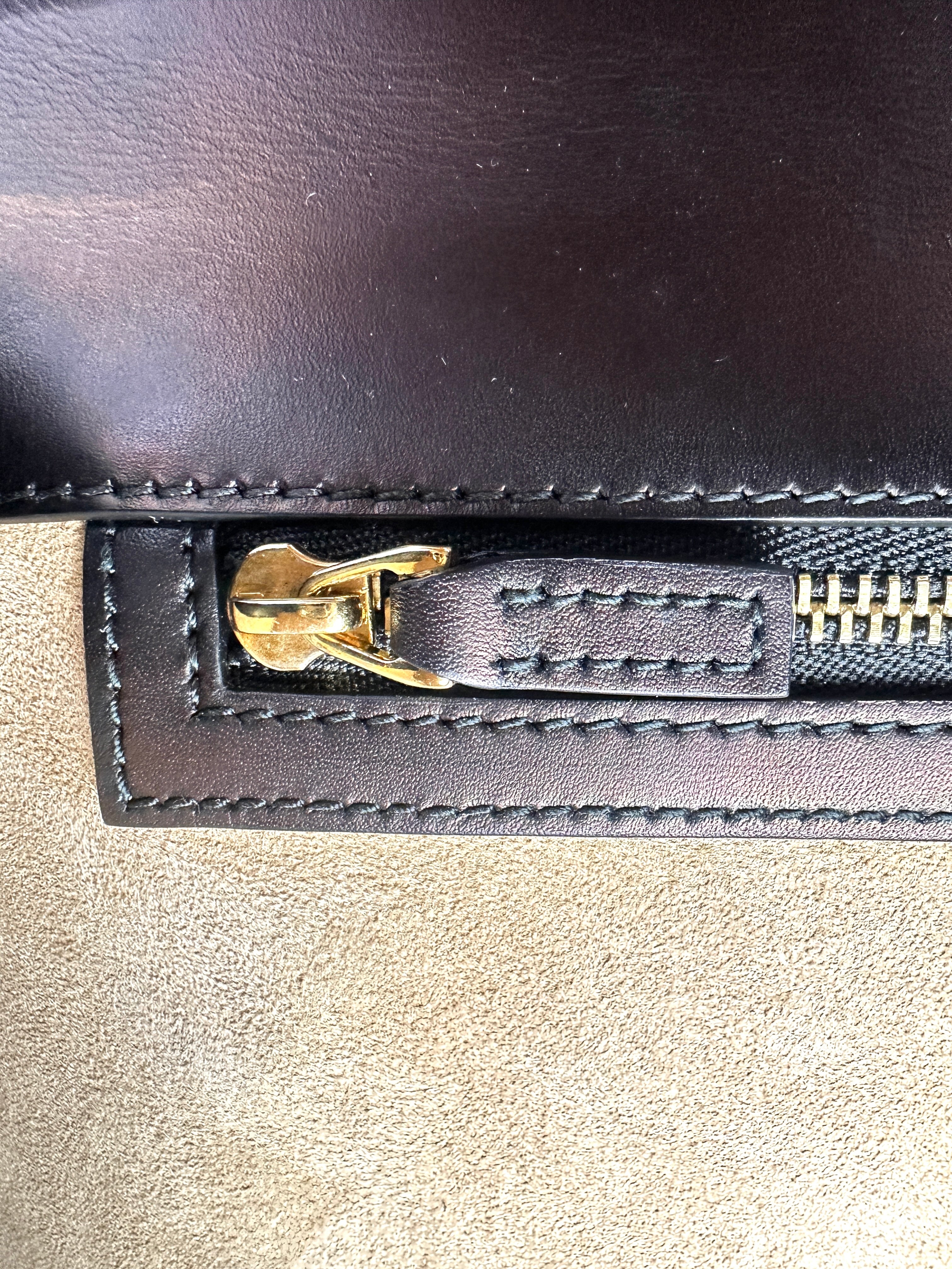Gucci Sylvie Black Leather Shoulder Bag GG1115