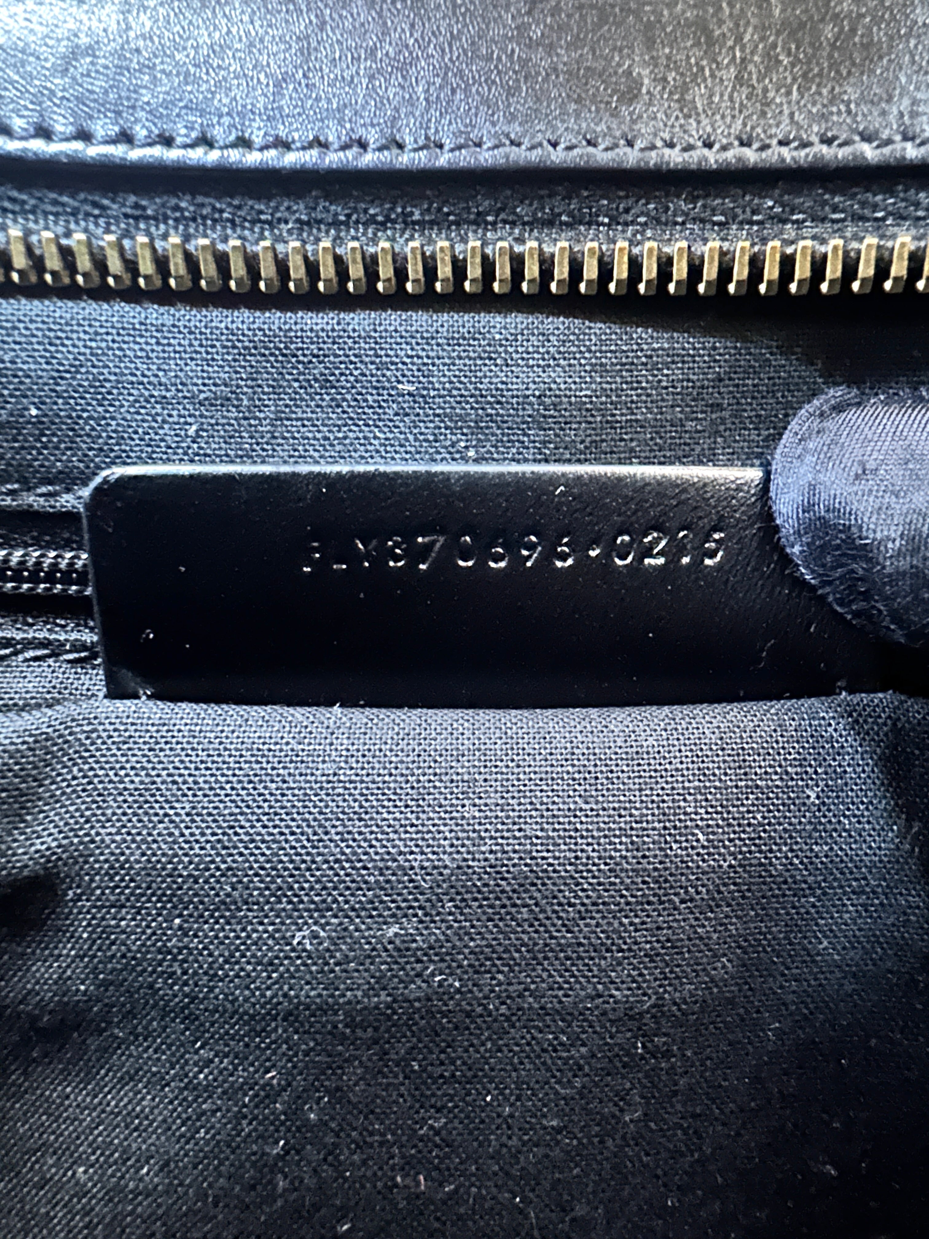 Saint Laurent Cabas Y Black Leather Handle Bag SL242