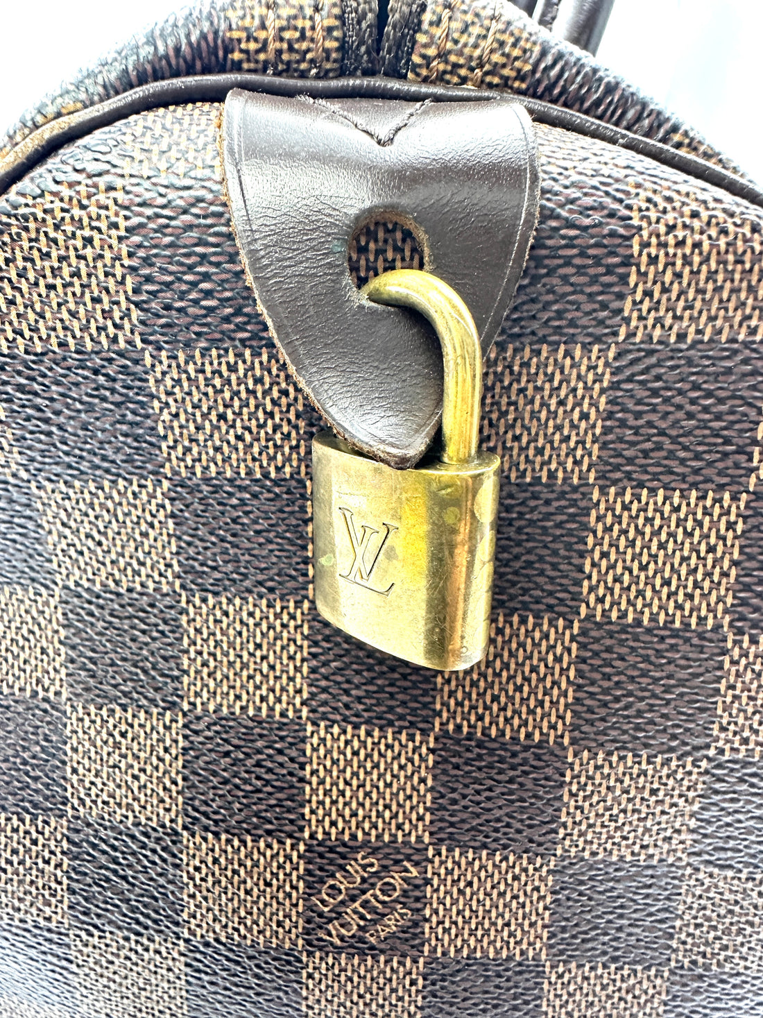 Louis Vuitton Speedy30 Damier Ebene Handle Bag LV2857