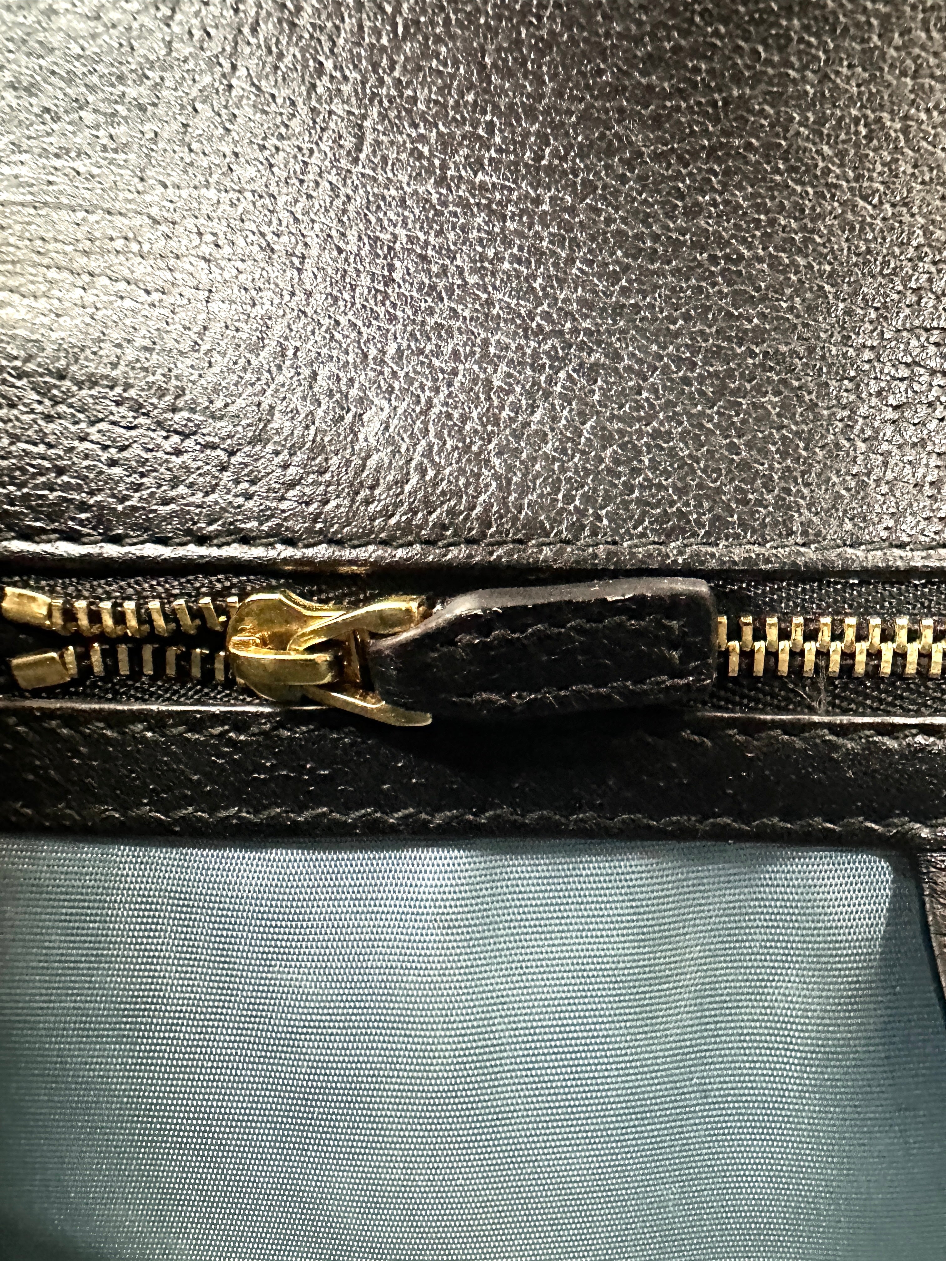 Gucci Sylvie Bee Star Black Leather Small Size Shoulder Bag GG1122