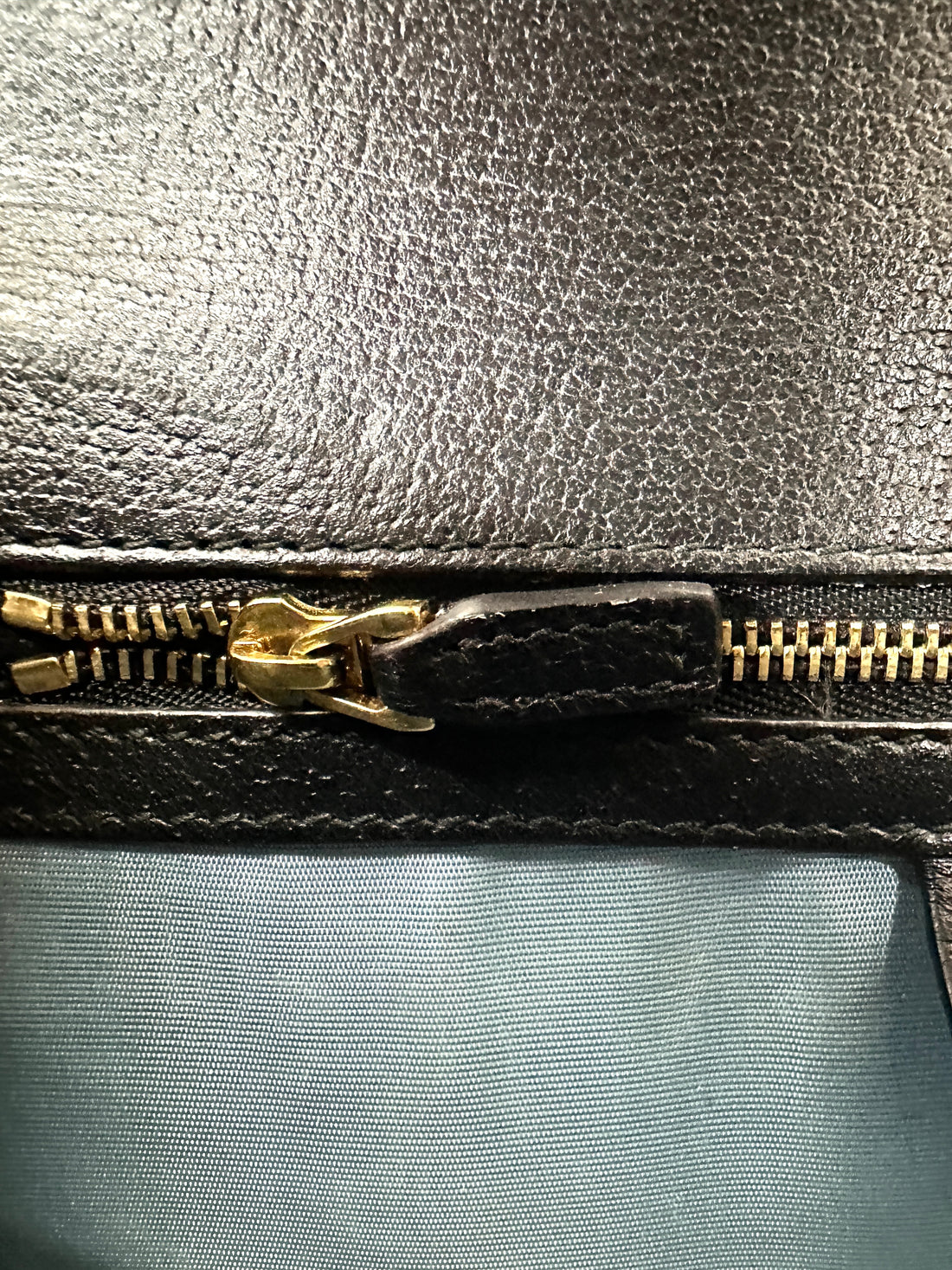 Gucci Sylvie Bee Star Black Leather Small Size Shoulder Bag GG1122