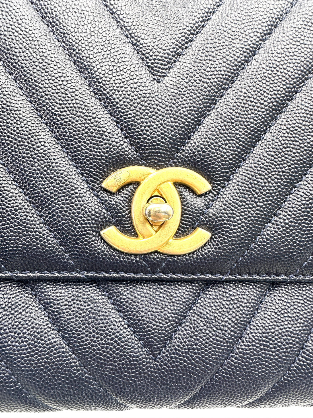 Chanel CoCo Handle Navy Quilted Calfskin Medium Size Shoulder Bag(26***66) CC2041