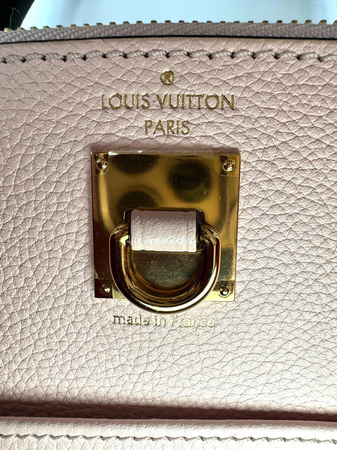Louis Vuitton City Steamer PM Red/Pink Grained Leather Handle Bag LV2862