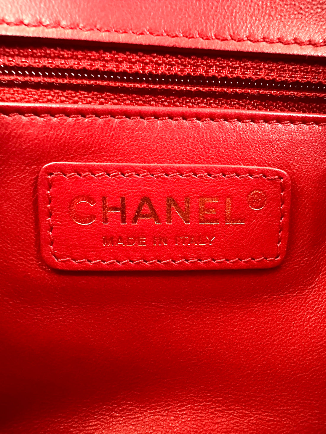 Chanel Classic Flap Red Quilted Lambskin Top Handle Flap Bag With Gold Buckle(28***68) CC2044