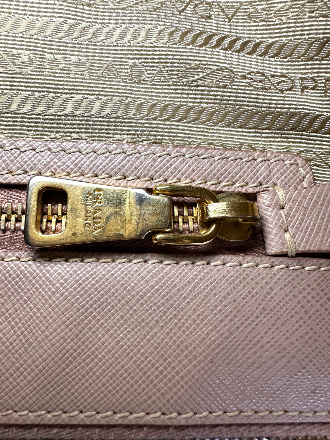 Prada Galleria Pink Saffiano Leather Handle Bag PR401