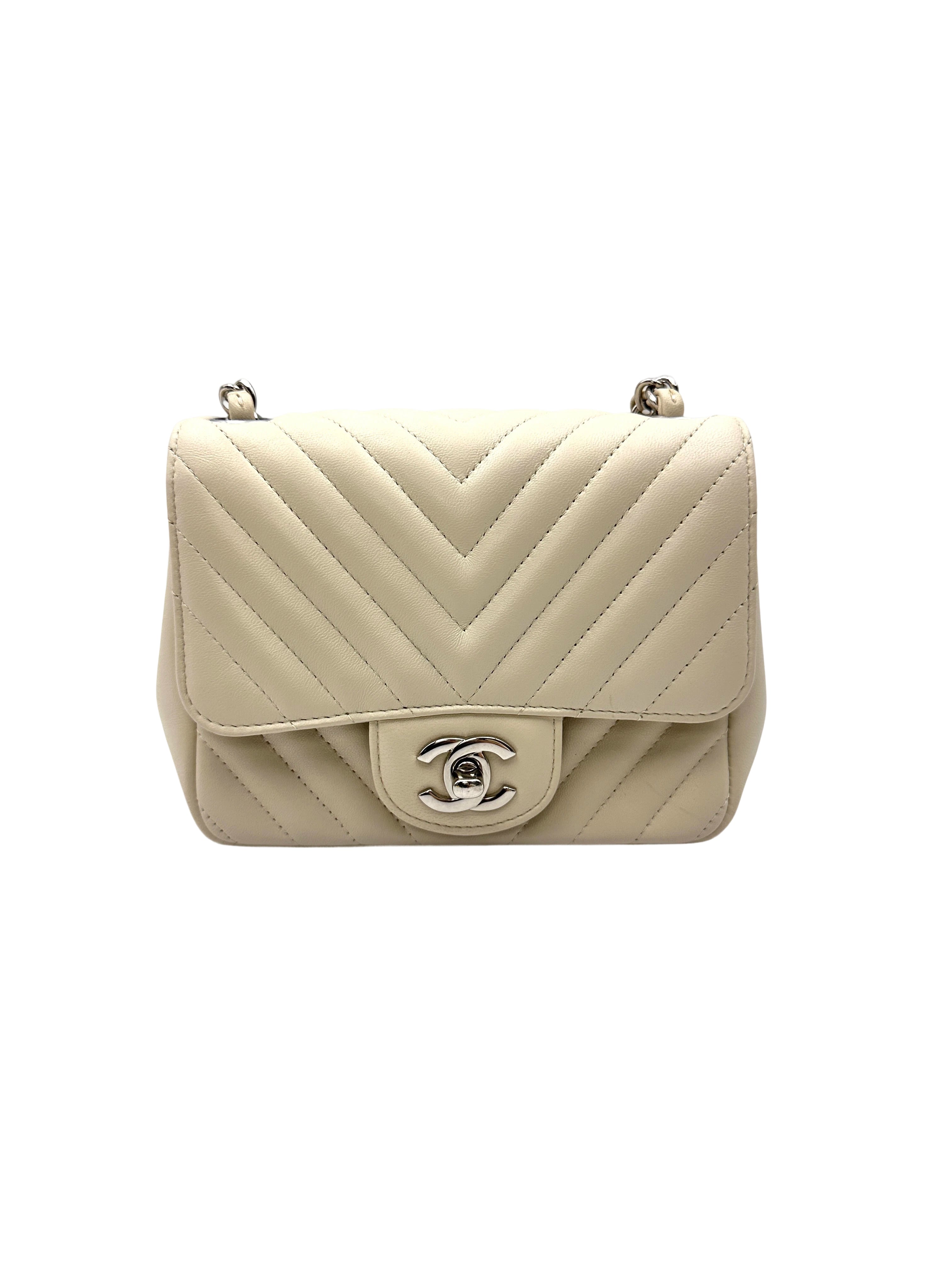 Chanel Classic Flap White Chevron Quilted Lambskin Flap Bag(30***43) IRIS234