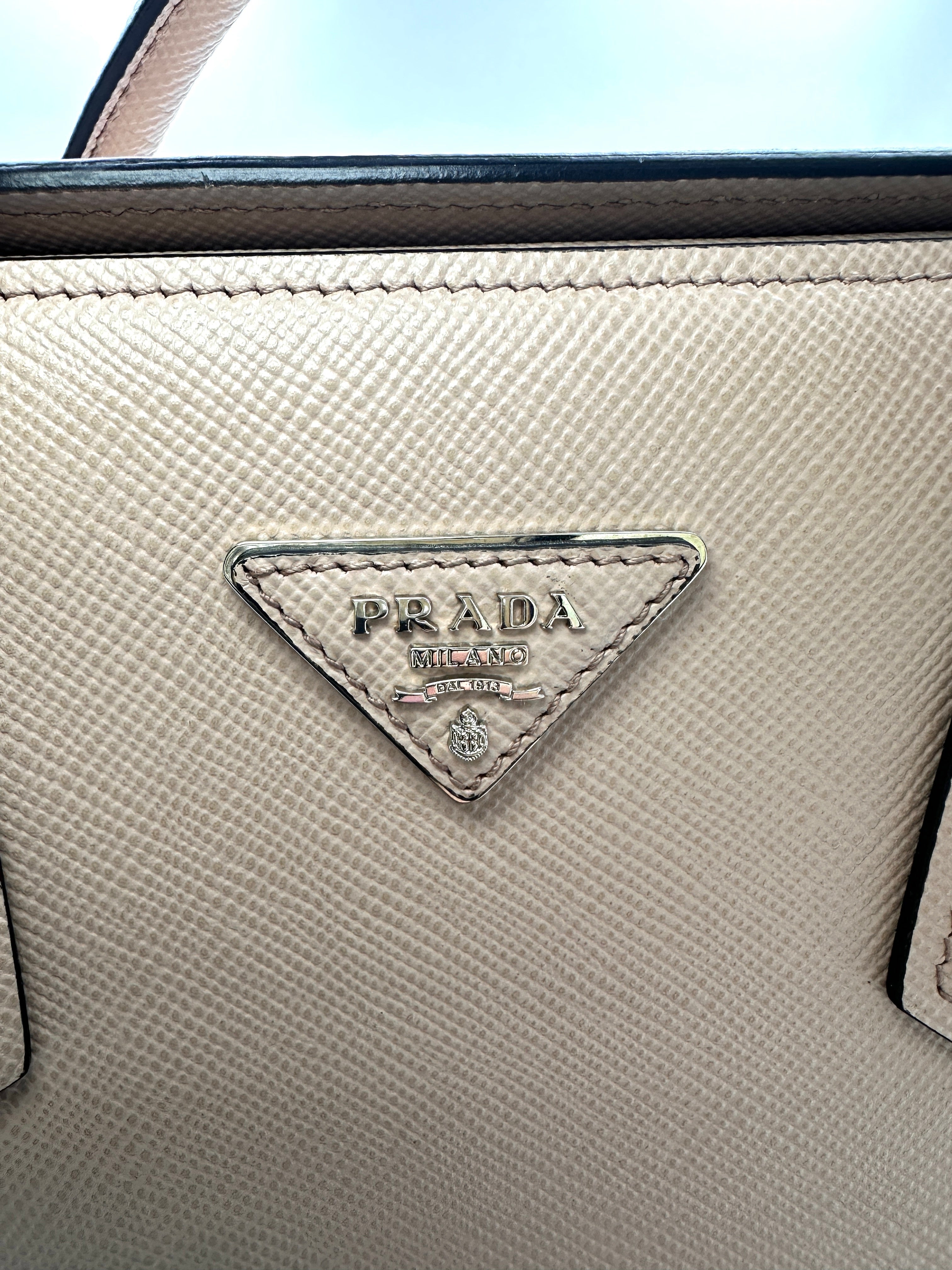 Prada Galleria Pink Saffiano Leather Medium Size Handle Bag PR402