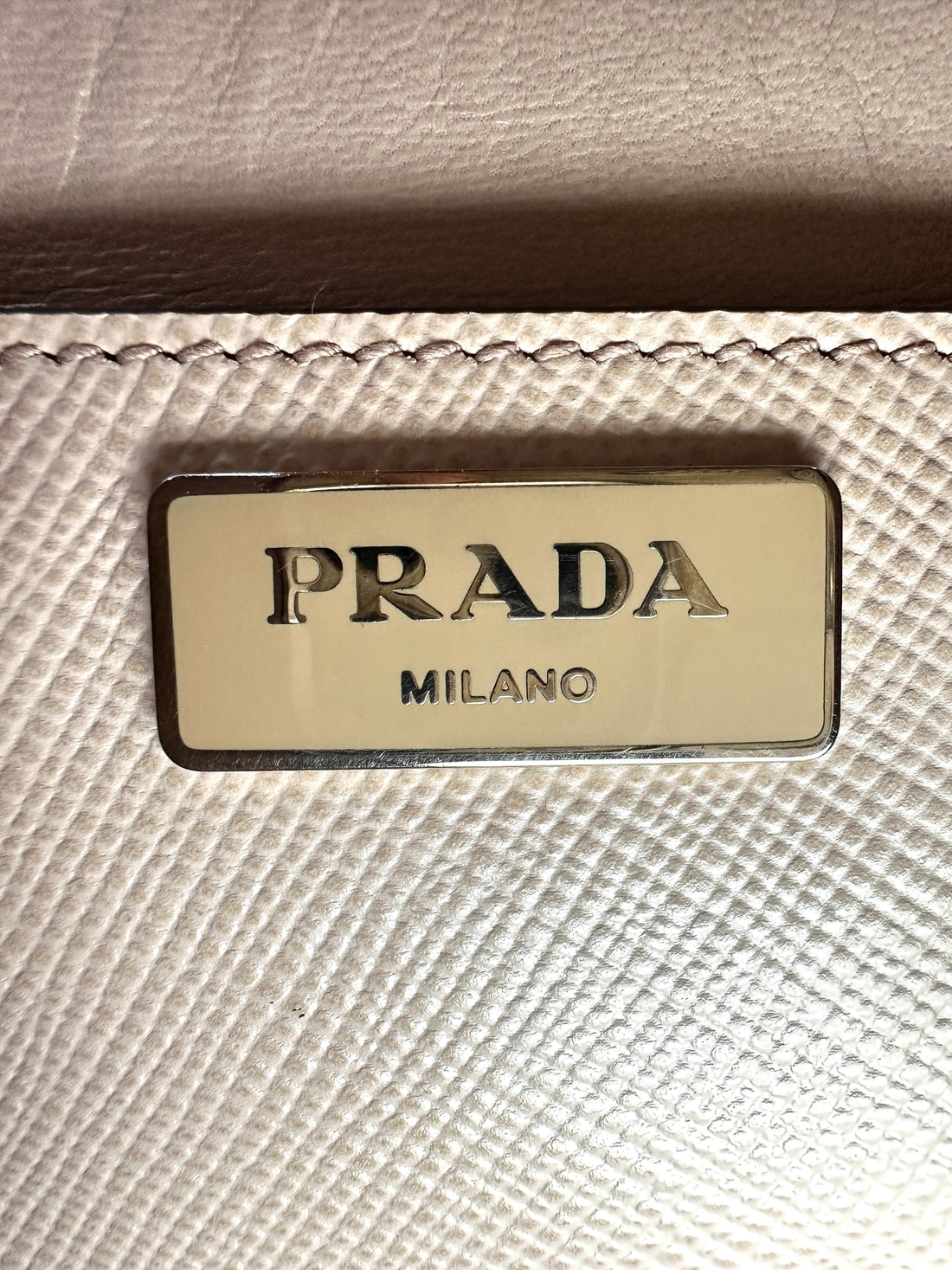 Prada Galleria Pink Saffiano Leather Medium Size Handle Bag PR402