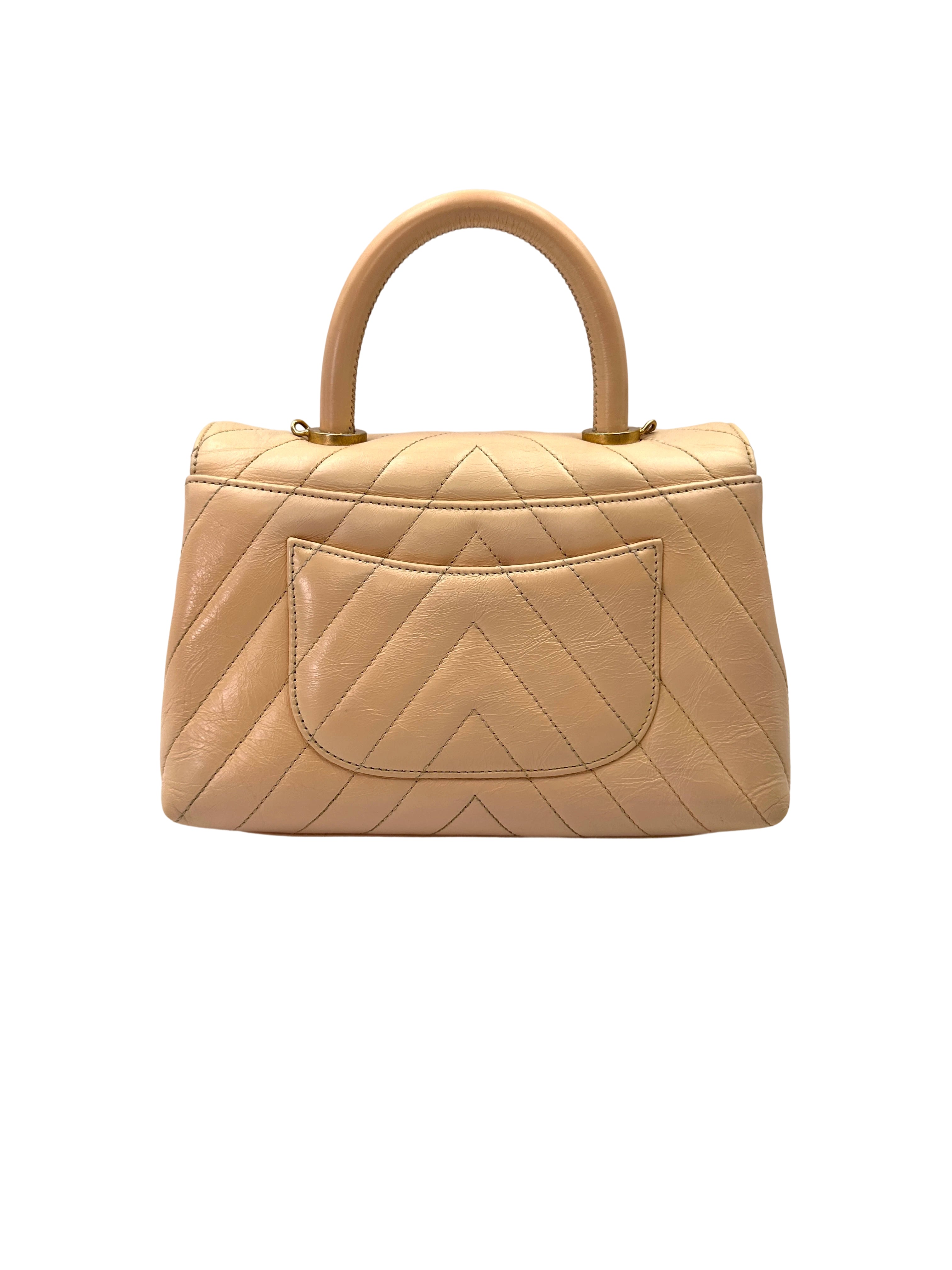 Chanel CoCo Handle Beige Chevron Quilted Leather Small Size Shoulder Bag(25***64) CC2047