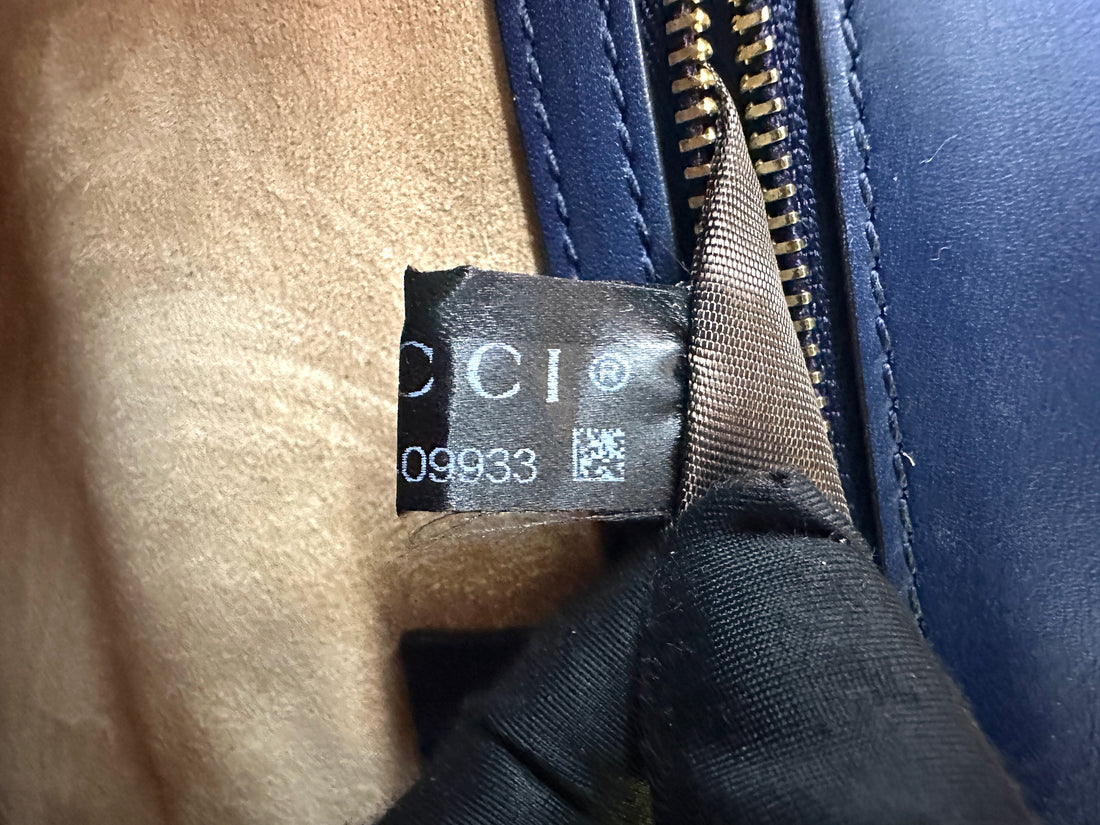 Gucci Sylvie Navy Leather Medium Size Shoulder Bag GG1135