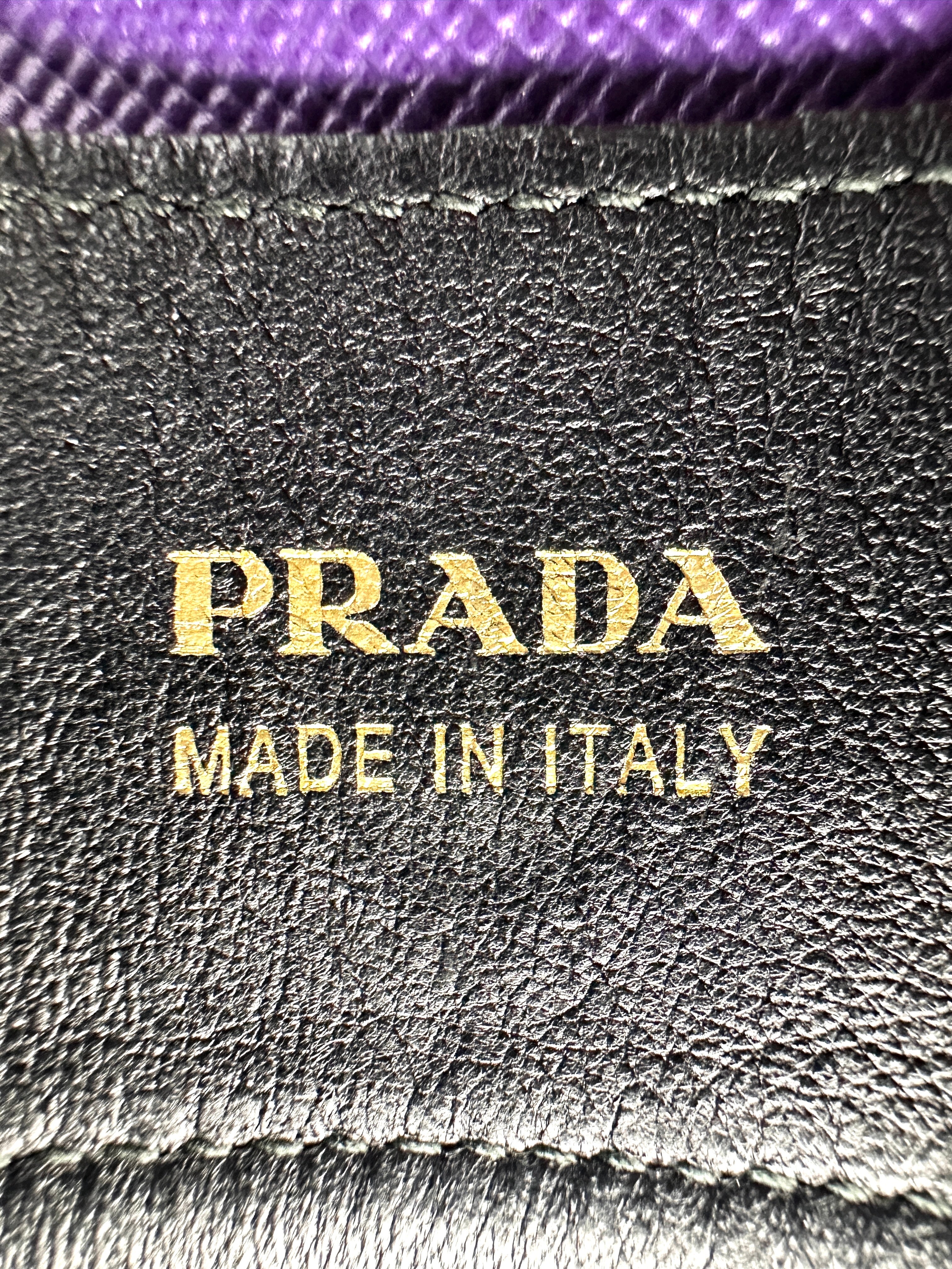 Prada Galleria Purple Saffiano Leather Medium Size Handle Bag PR405