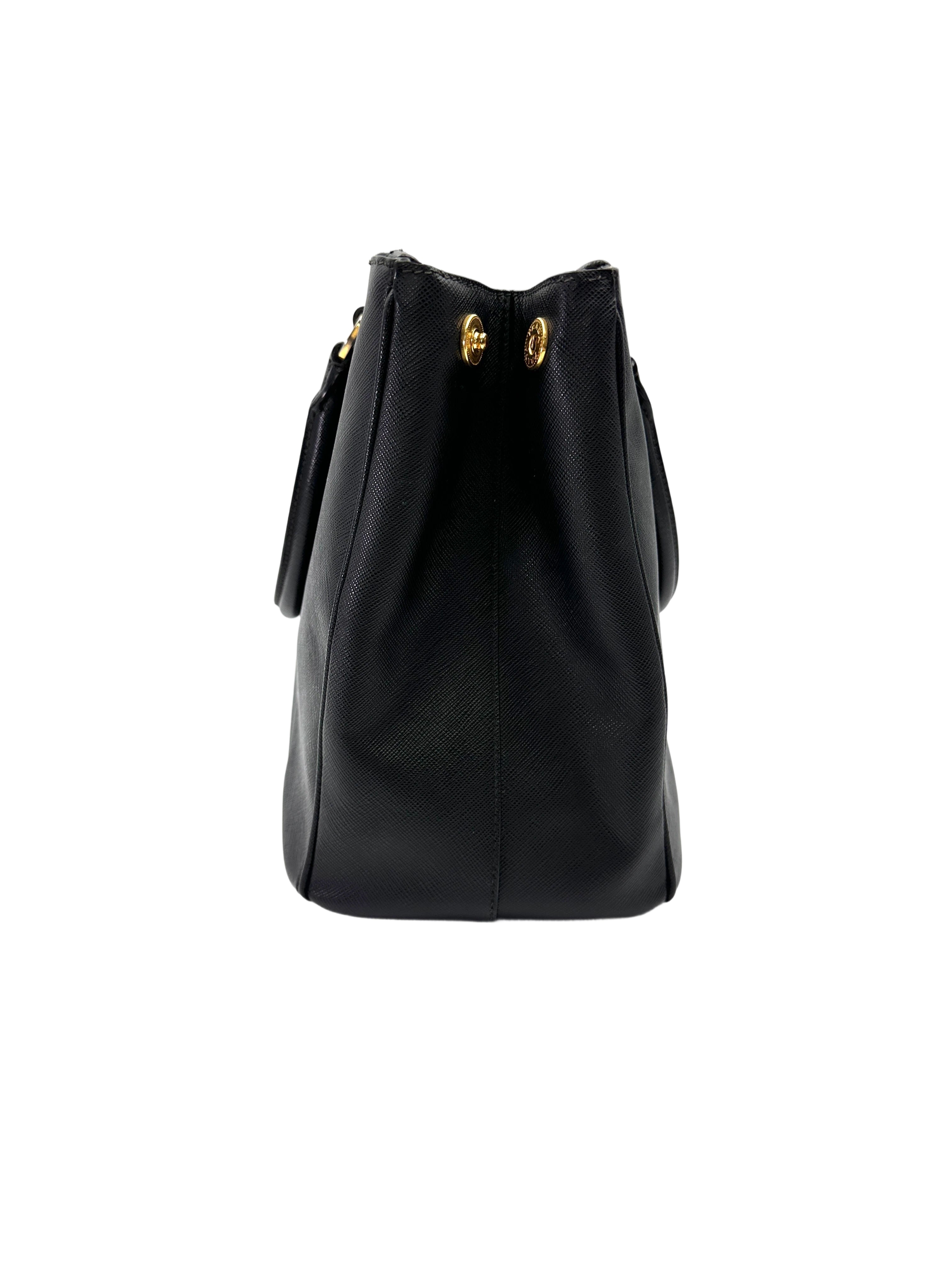 Prada Galleria Black Saffiano Leather Medium Size Handle Bag PR406