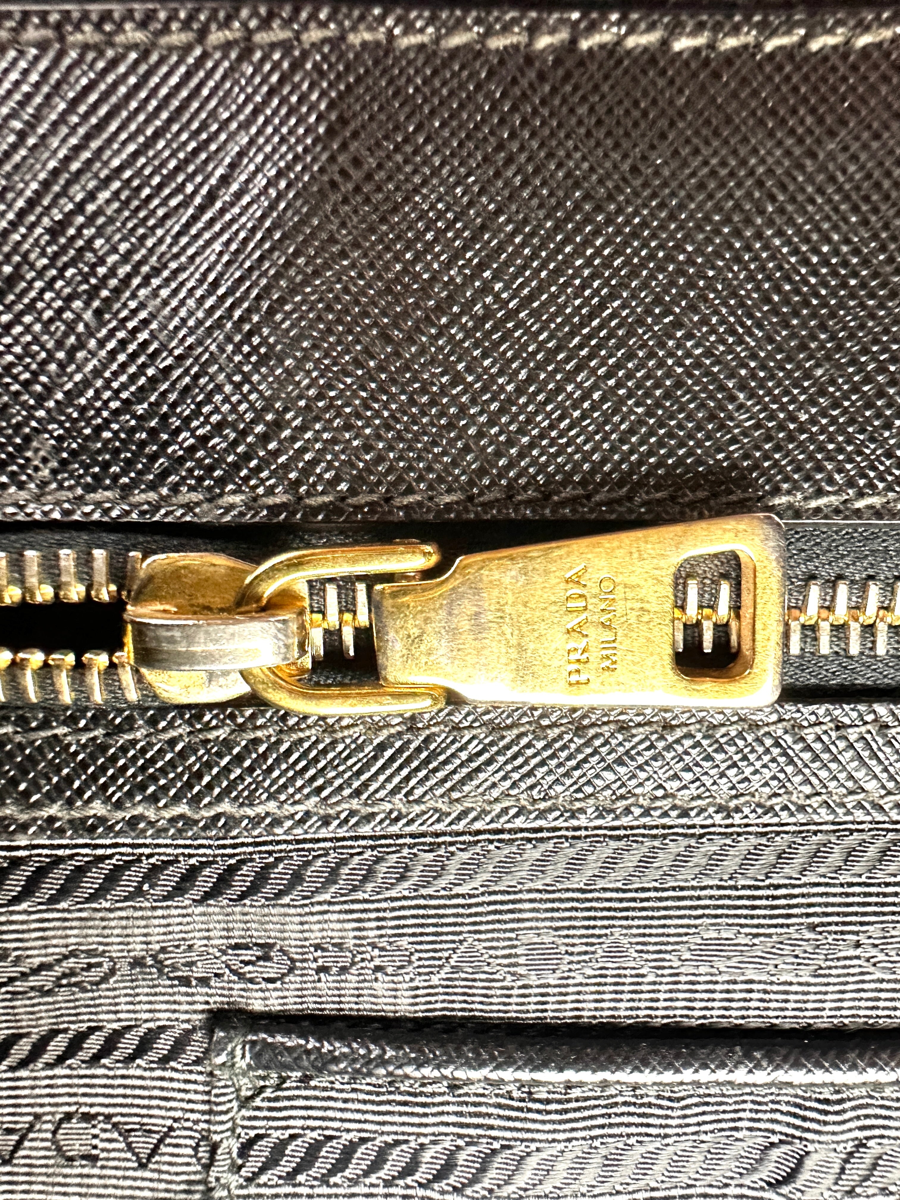 Prada Galleria Black Saffiano Leather Medium Size Handle Bag PR406