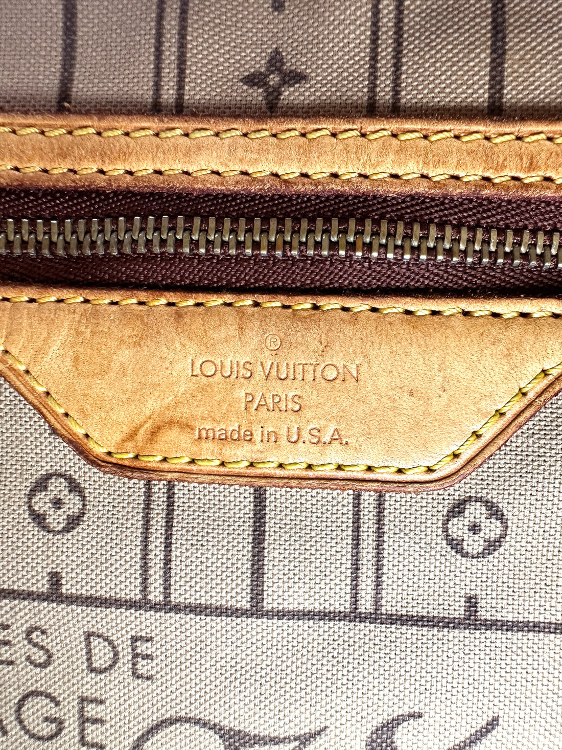 Louis Vuitton Neverfull MM Monogram Canvas Handle Bag LV2884