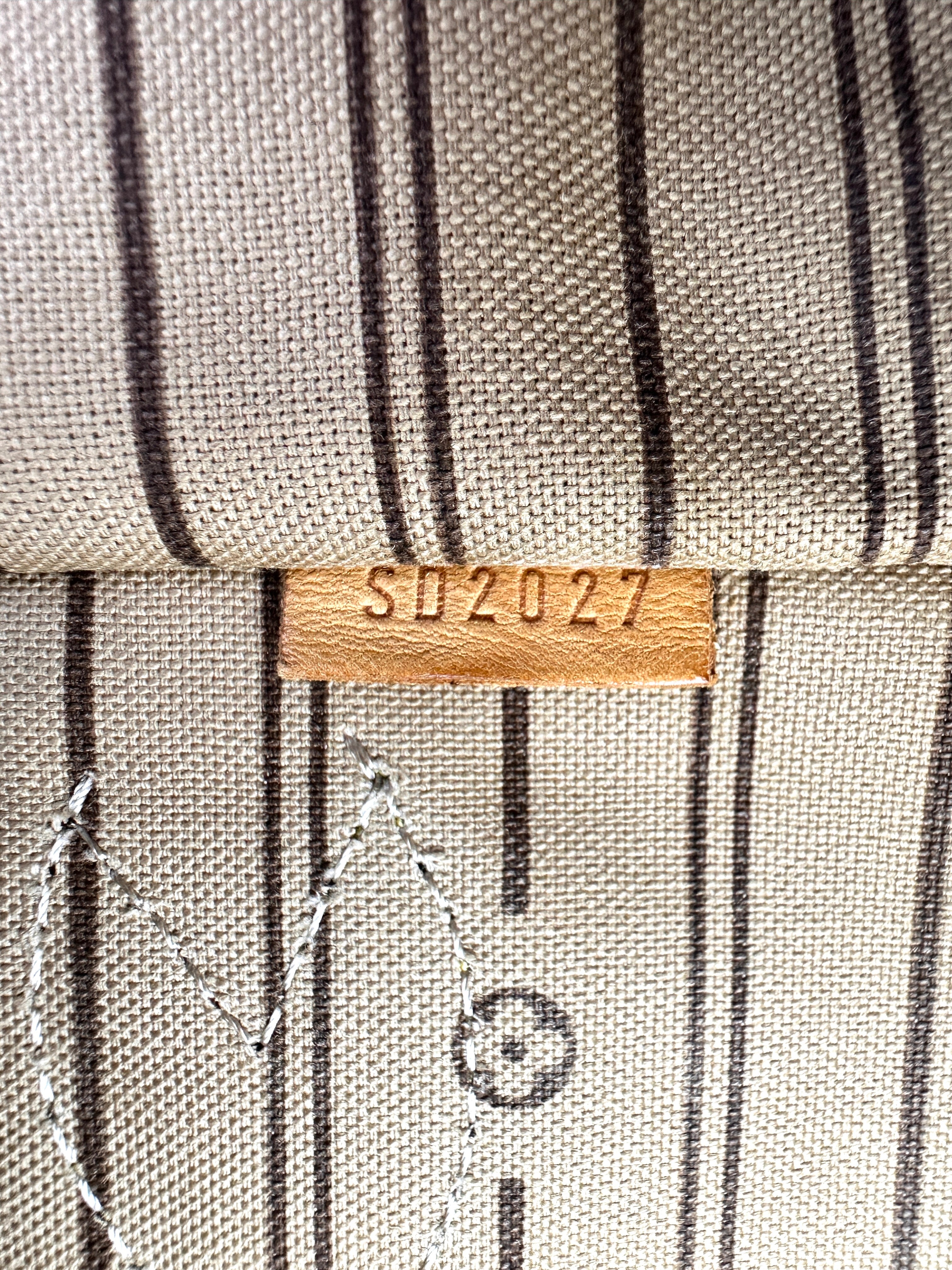 Louis Vuitton Neverfull MM Monogram Canvas Handle Bag LV2884