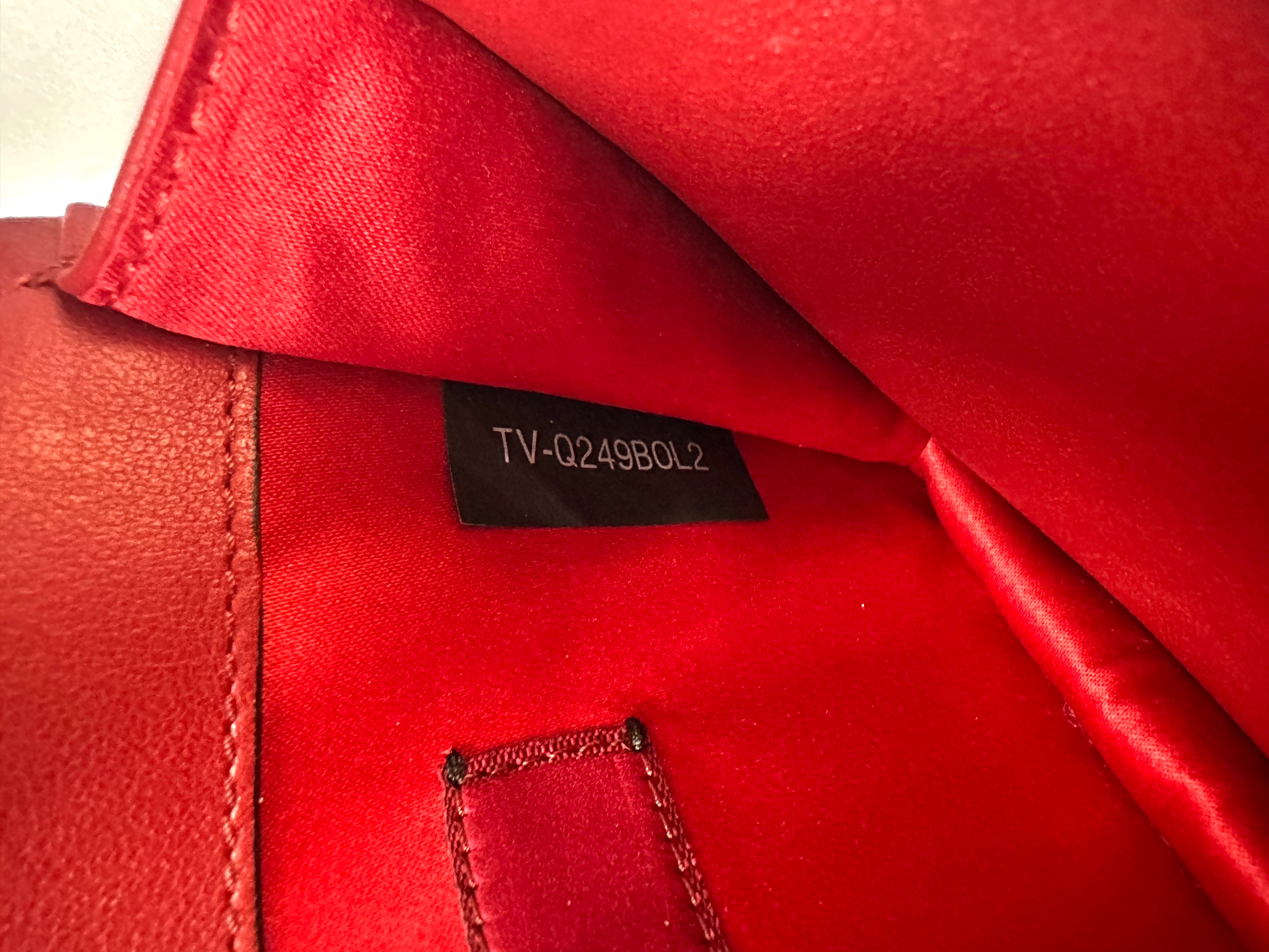 Valentino Garavani Rockstud Red Leather Shoulder Bag VT30