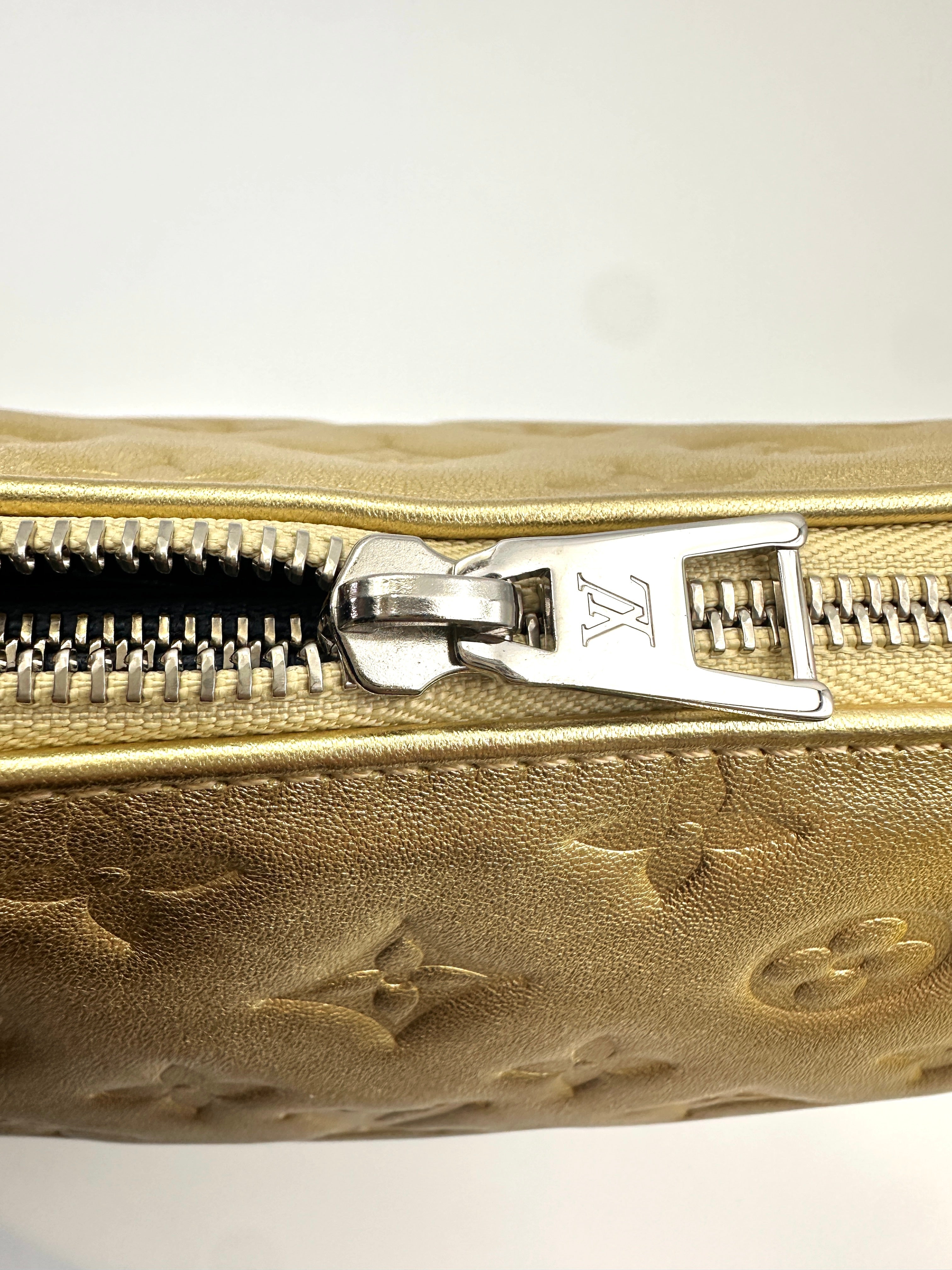 Louis Vuitton Pochette Coussin Gold Monogram Embossed Leather Shoulder Bag LV2872