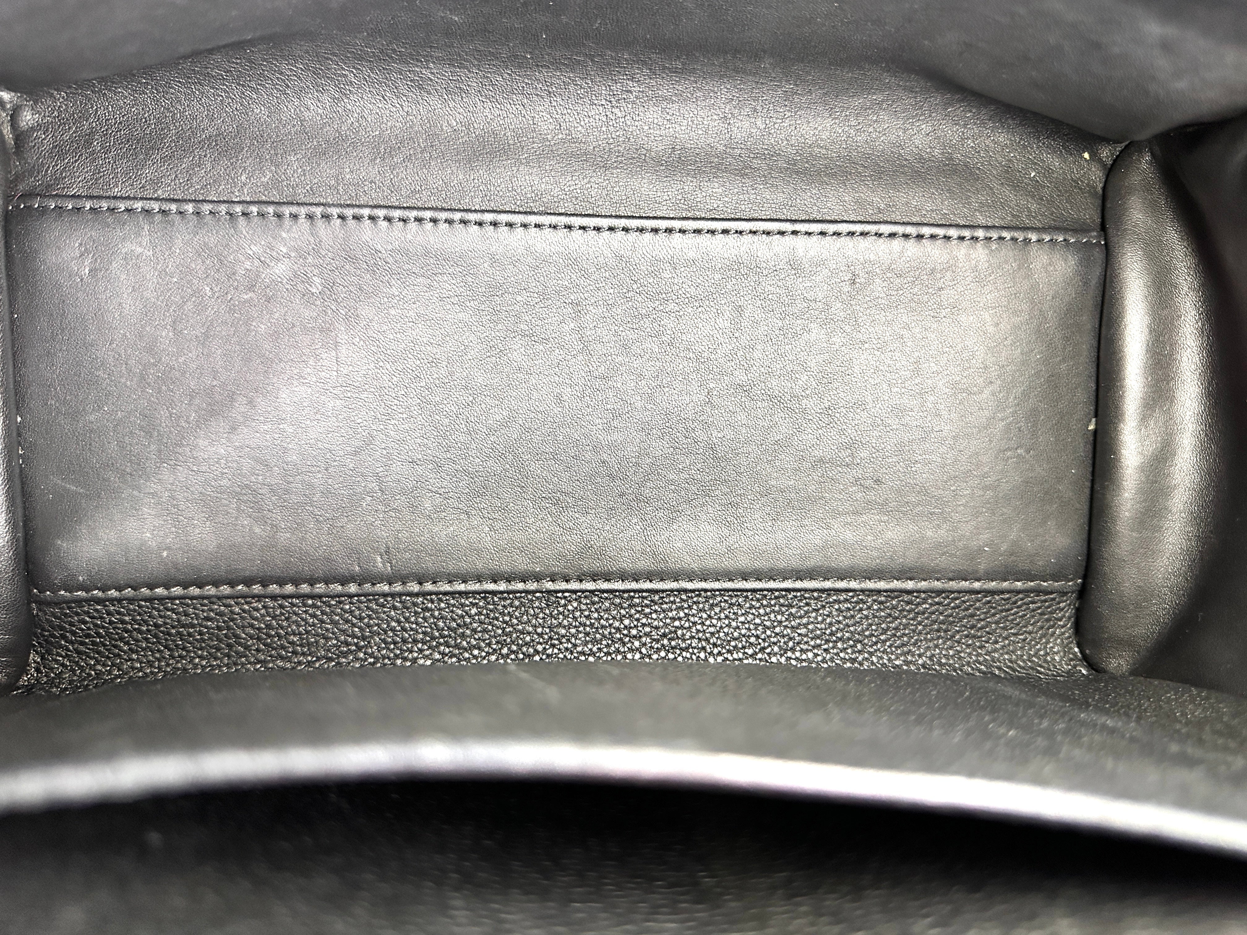 Louis Vuitton City Steamer Black Grained Leather Handle Bag LV2875