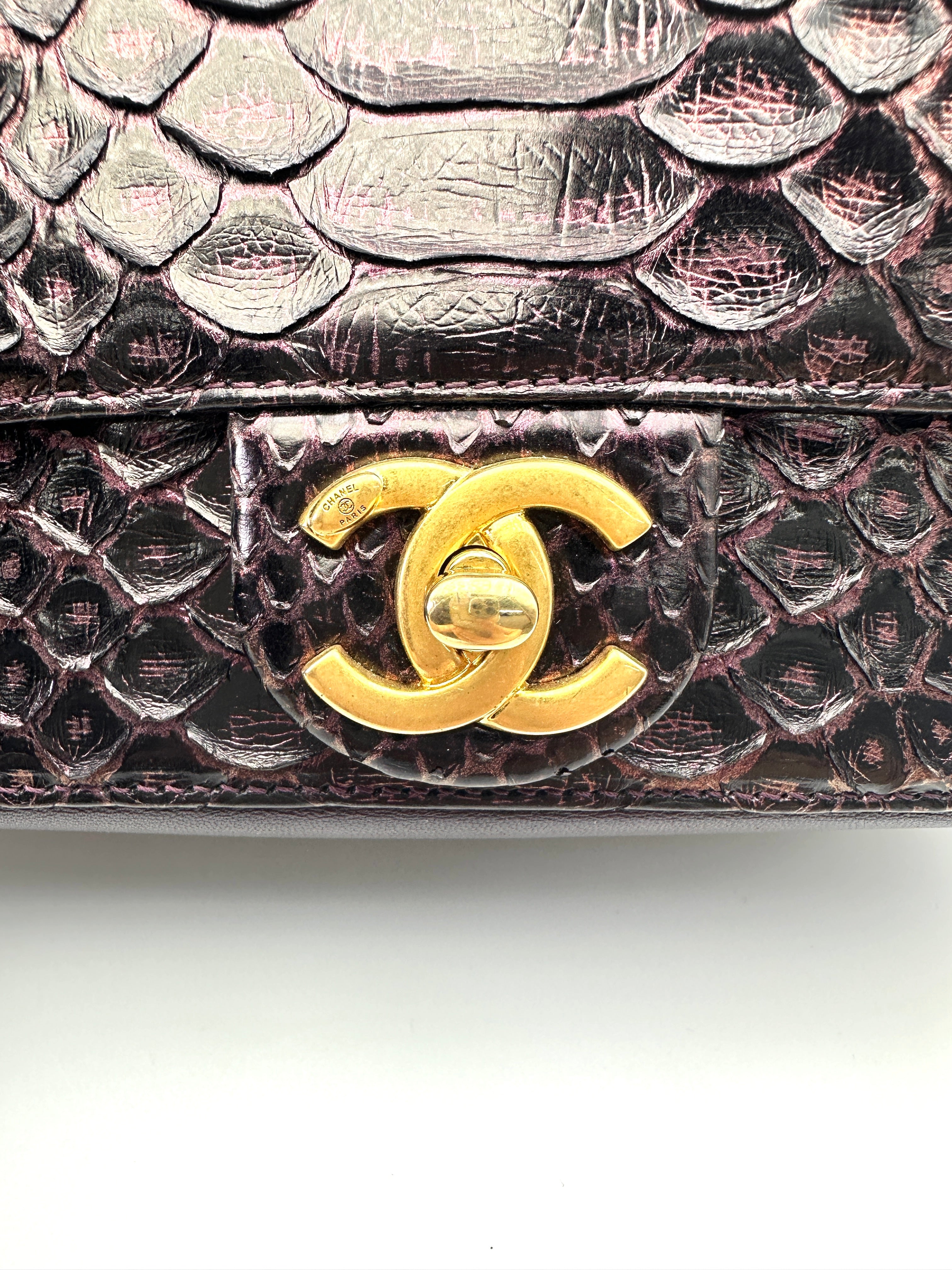 Chanel Classic Flap Metallic Black Python Leather Shoulder Bag With Gold Hardware(24***85) CC2057