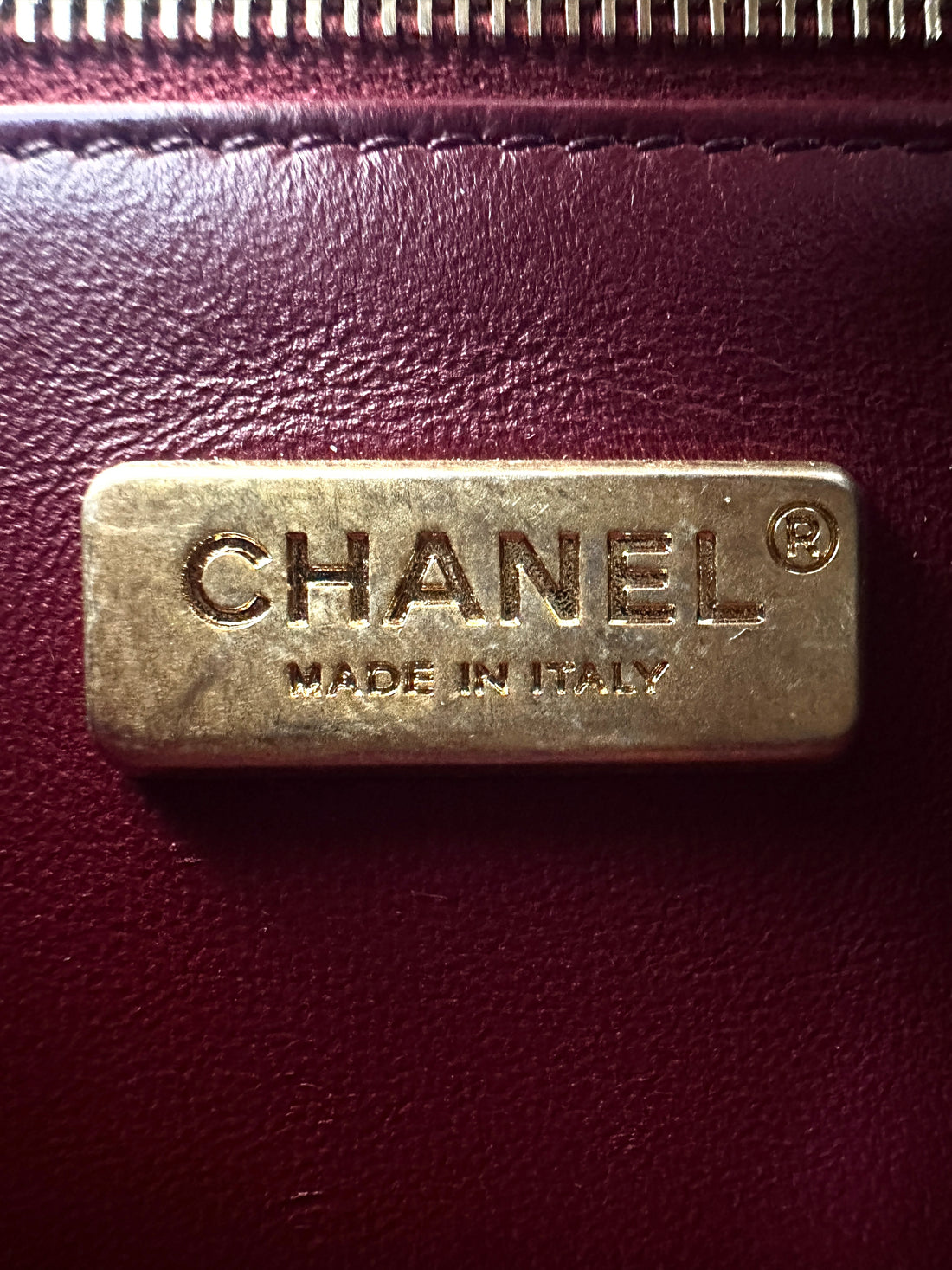 Chanel Classic Flap Metallic Black Python Leather Shoulder Bag With Gold Hardware(24***85) CC2057