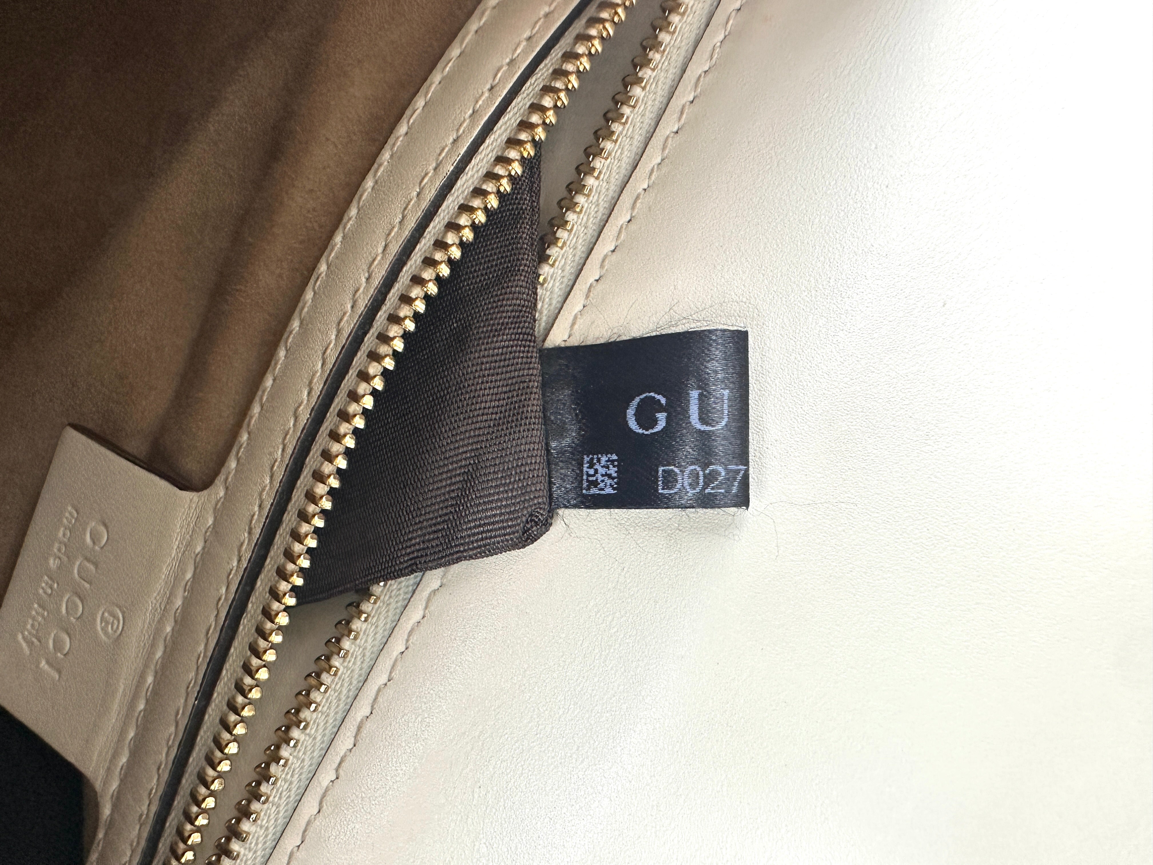 Gucci Sylvie White Leather Medium Size Shoulder Bag GG1141