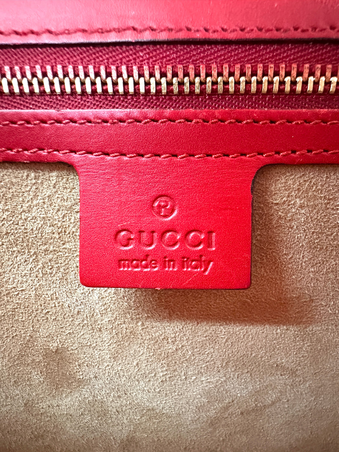 Gucci Sylvie Red Leather Medium Size Shoulder Bag GG1142