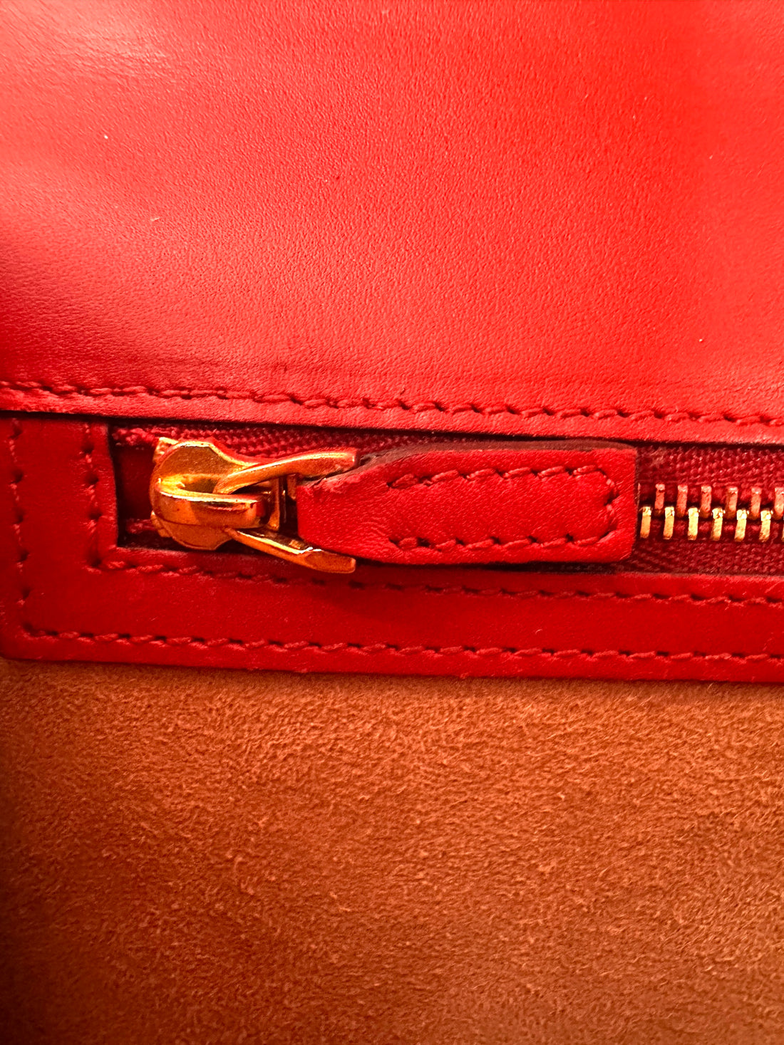 Gucci Sylvie Red Leather Medium Size Shoulder Bag GG1142