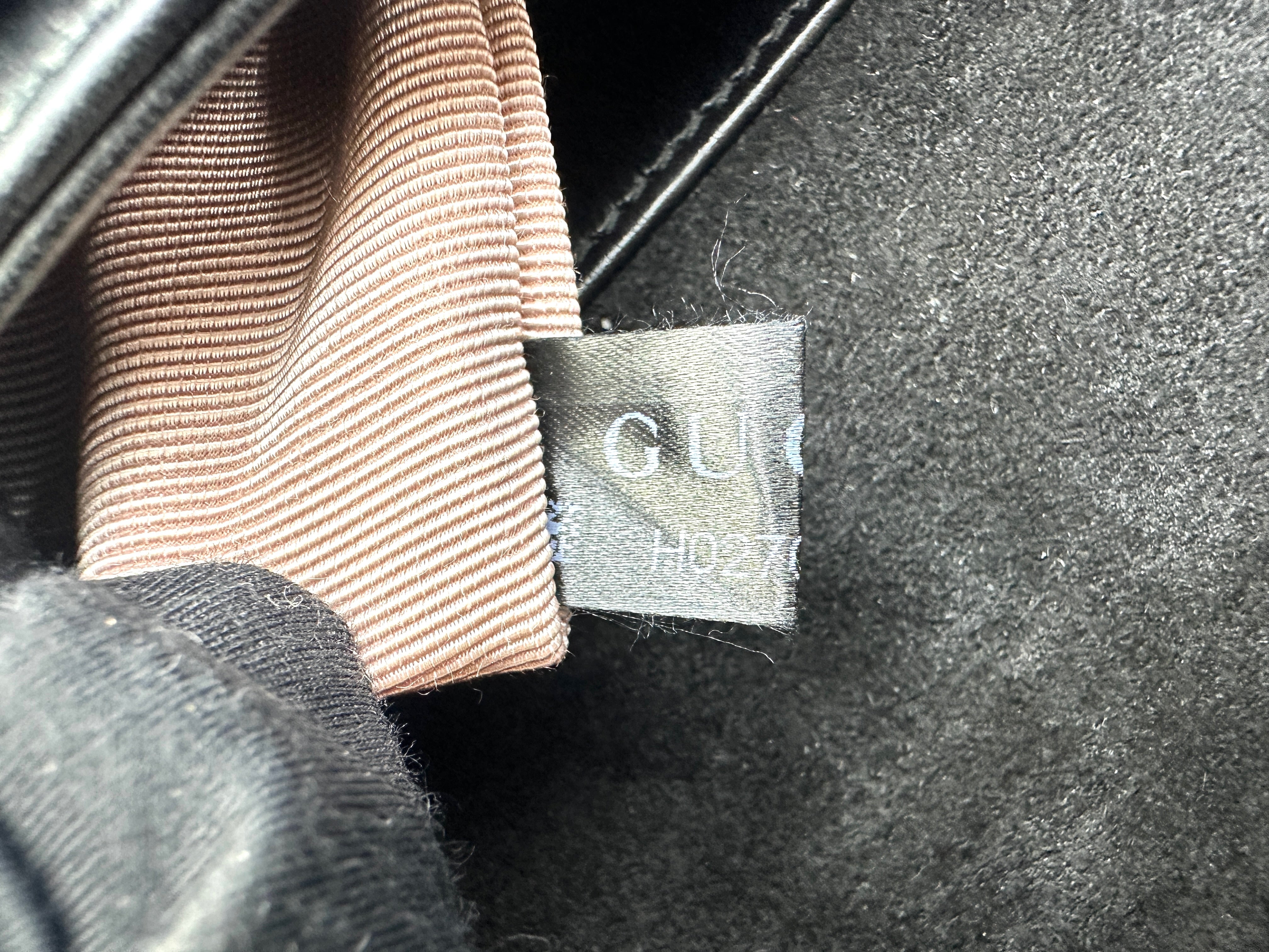 Gucci Arli Black Velvet Shoulder Bag GG1145