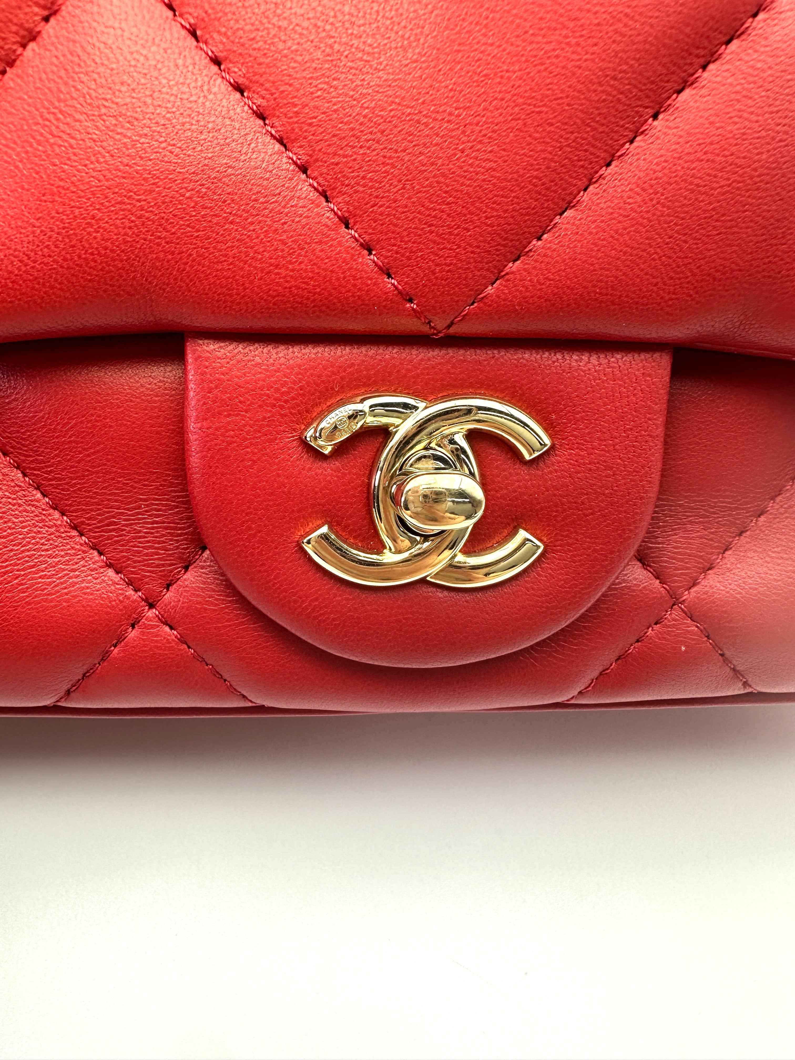 Chanel Classic Flap Red Quilted Lambskin Top Handle Flap Bag With Gold Buckle(28***46) CC2054
