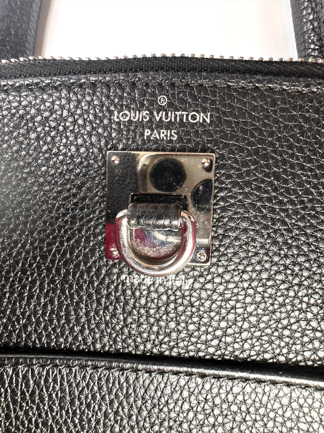 Louis Vuitton City Steamer PM Black/Red Grained Leather Handle Bag LV2887