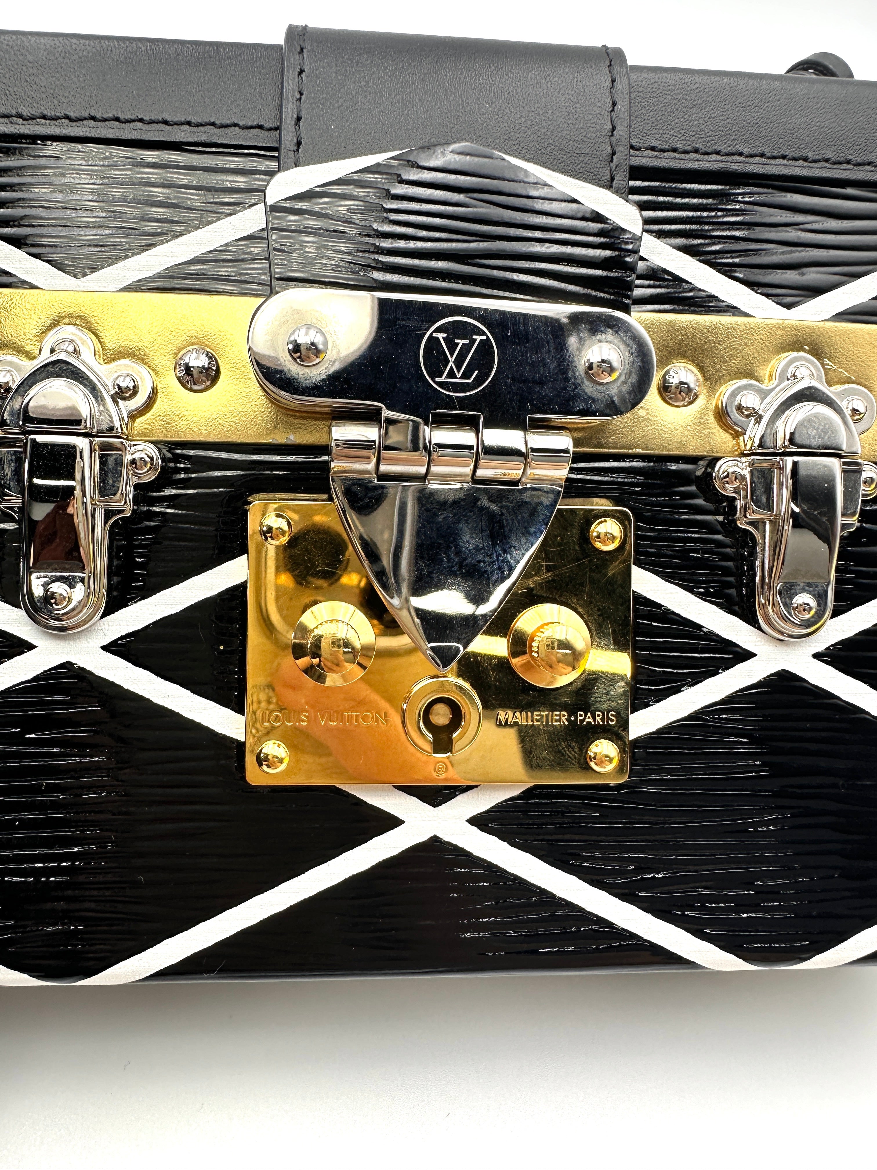 Louis Vuitton Petite Malle Black Epi Leather Cross Pattern Shoulder Bag LV2885