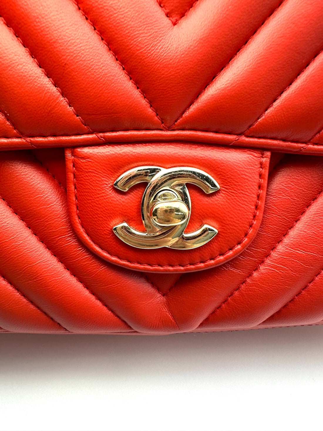 Chanel Classic Flap Red Chevron Quilted Lambskin Flap Bag With Gold Buckle(23***82) CC2062