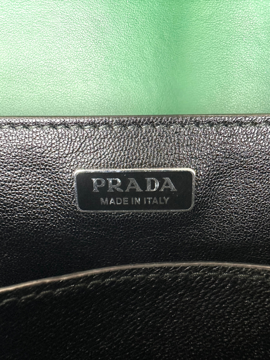 Prada Cahier Black/Green Leather Shoulder Bag PR410