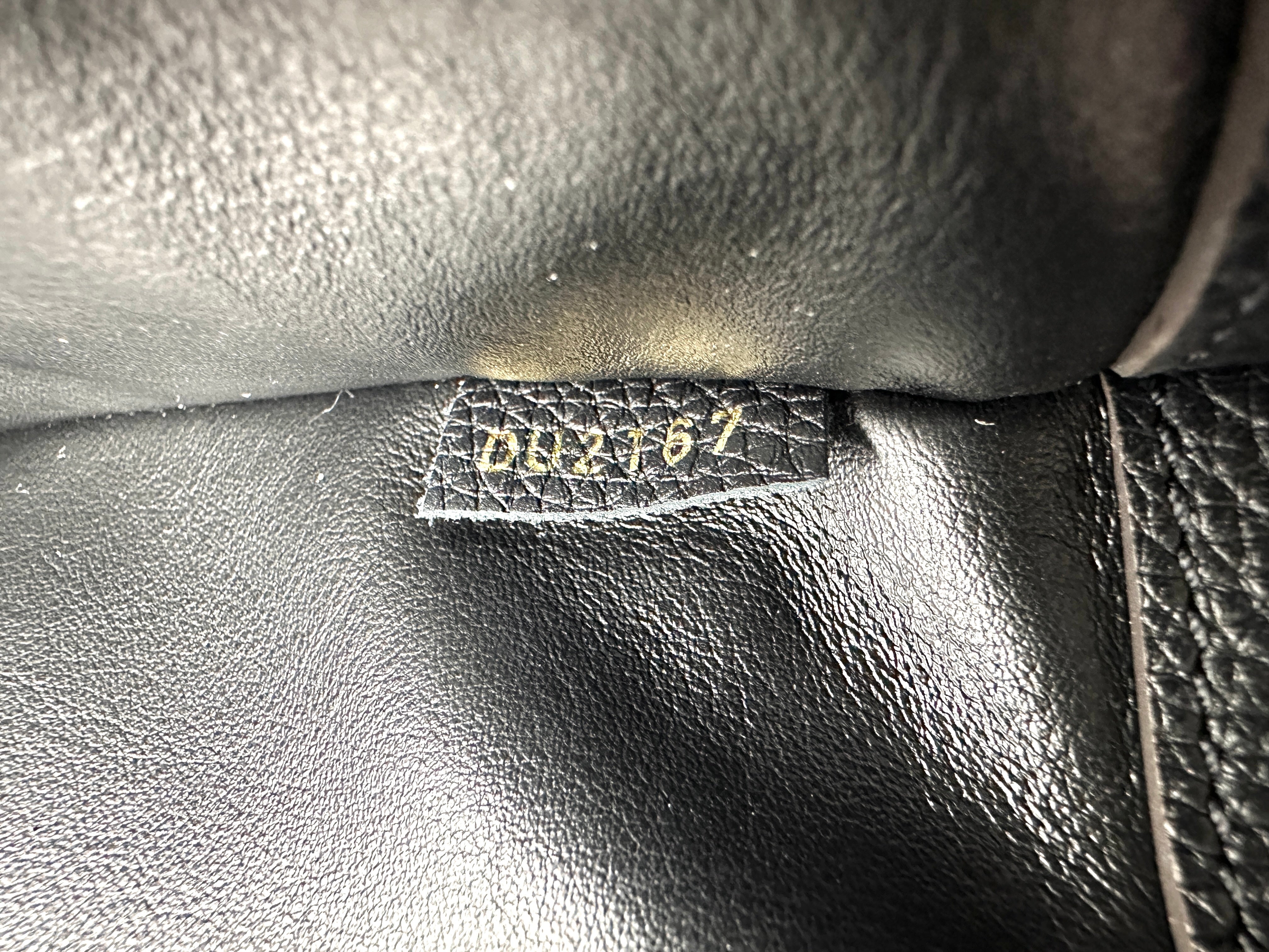 Louis Vuitton City Steamer Black Grained Leather Handle Bag LV2892