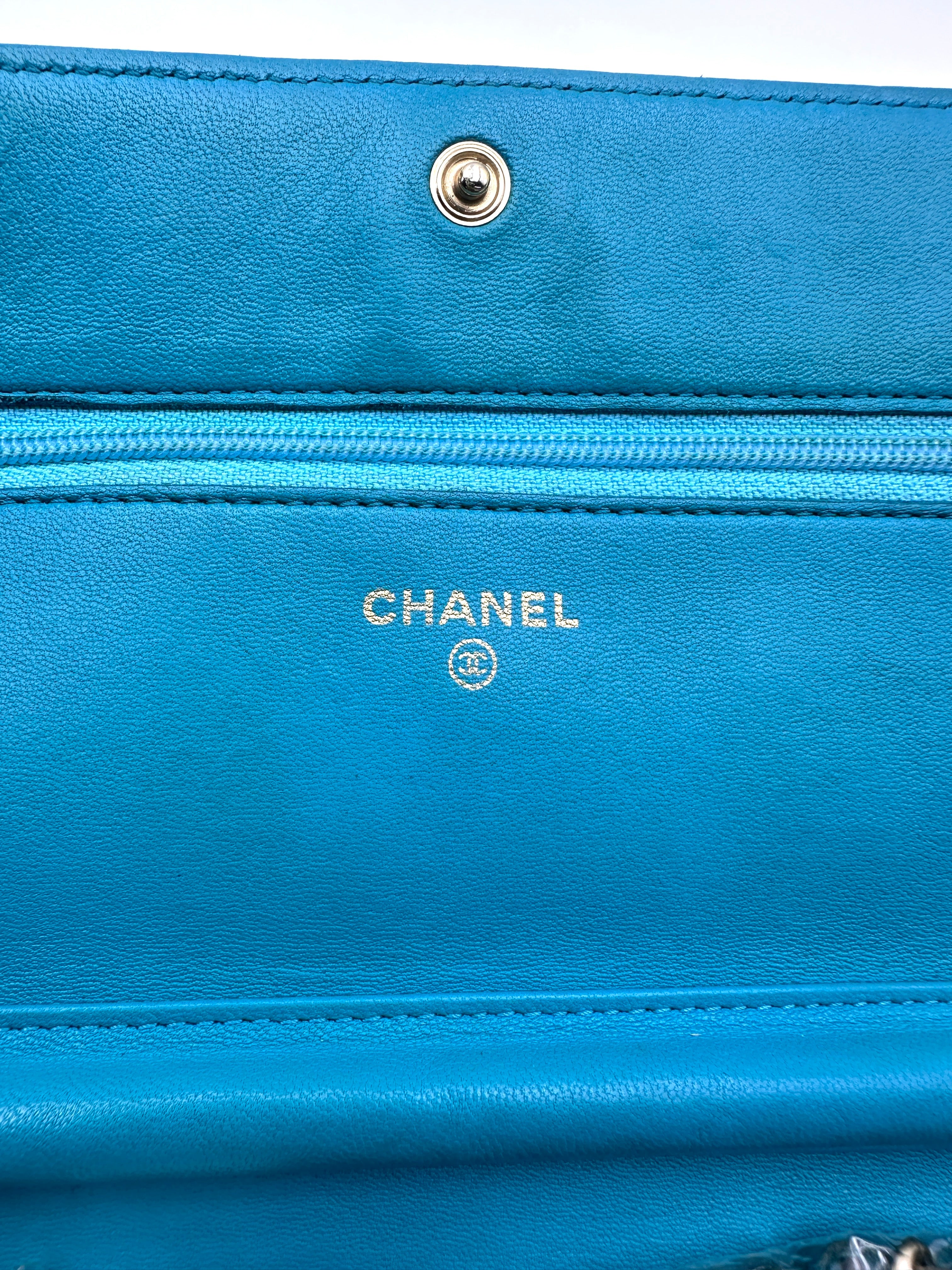 Chanel Camellia Embossed Blue Leather Wallet On Chain(16***46) CC2064