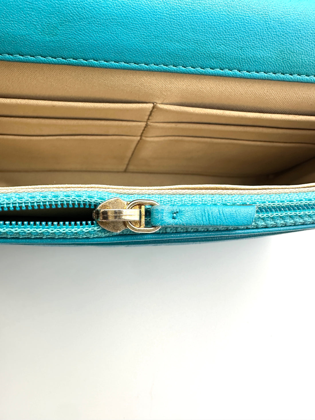 Chanel Camellia Embossed Blue Leather Wallet On Chain(16***46) CC2064