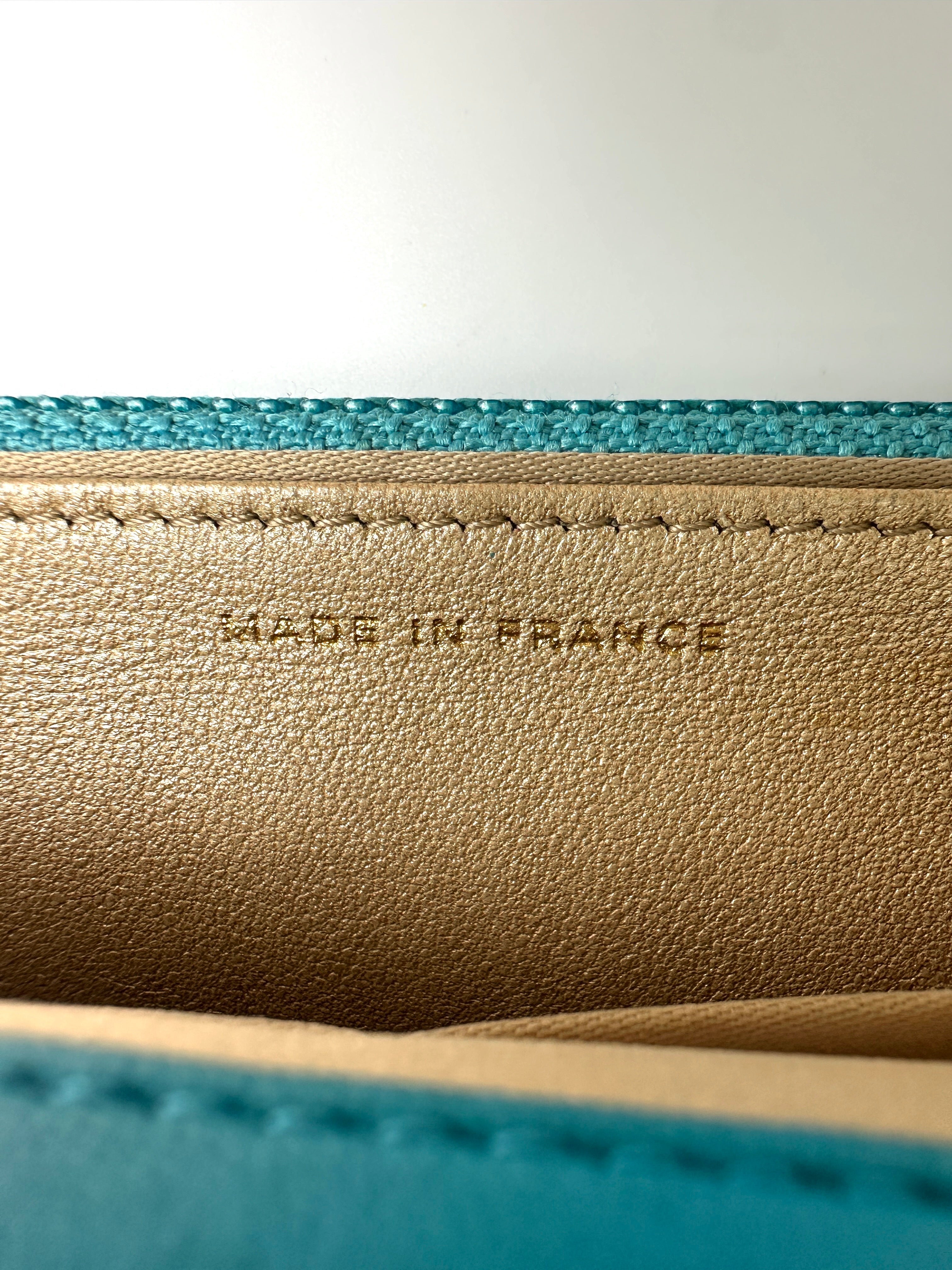 Chanel Camellia Embossed Blue Leather Wallet On Chain(16***46) CC2064