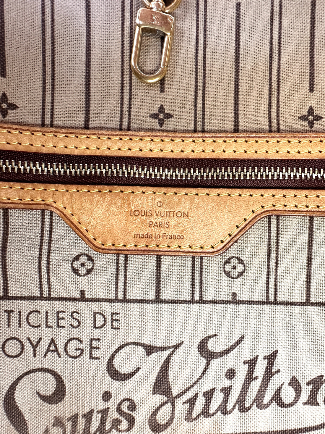 Louis Vuitton Neverfull MM Monogram Canvas Handle Bag LV2900