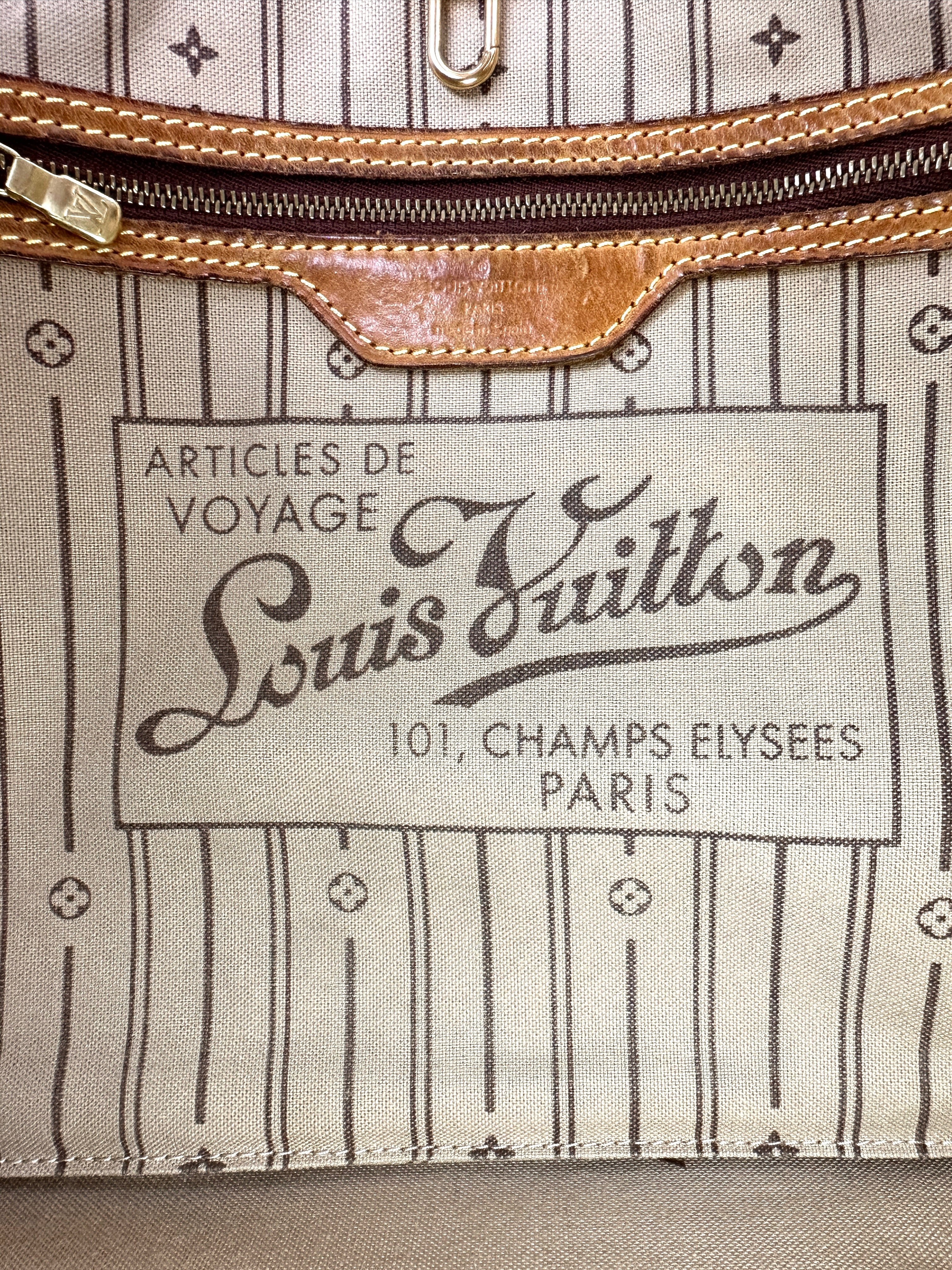 Louis Vuitton Neverfull MM Monogram Canvas Handle Bag LV2900