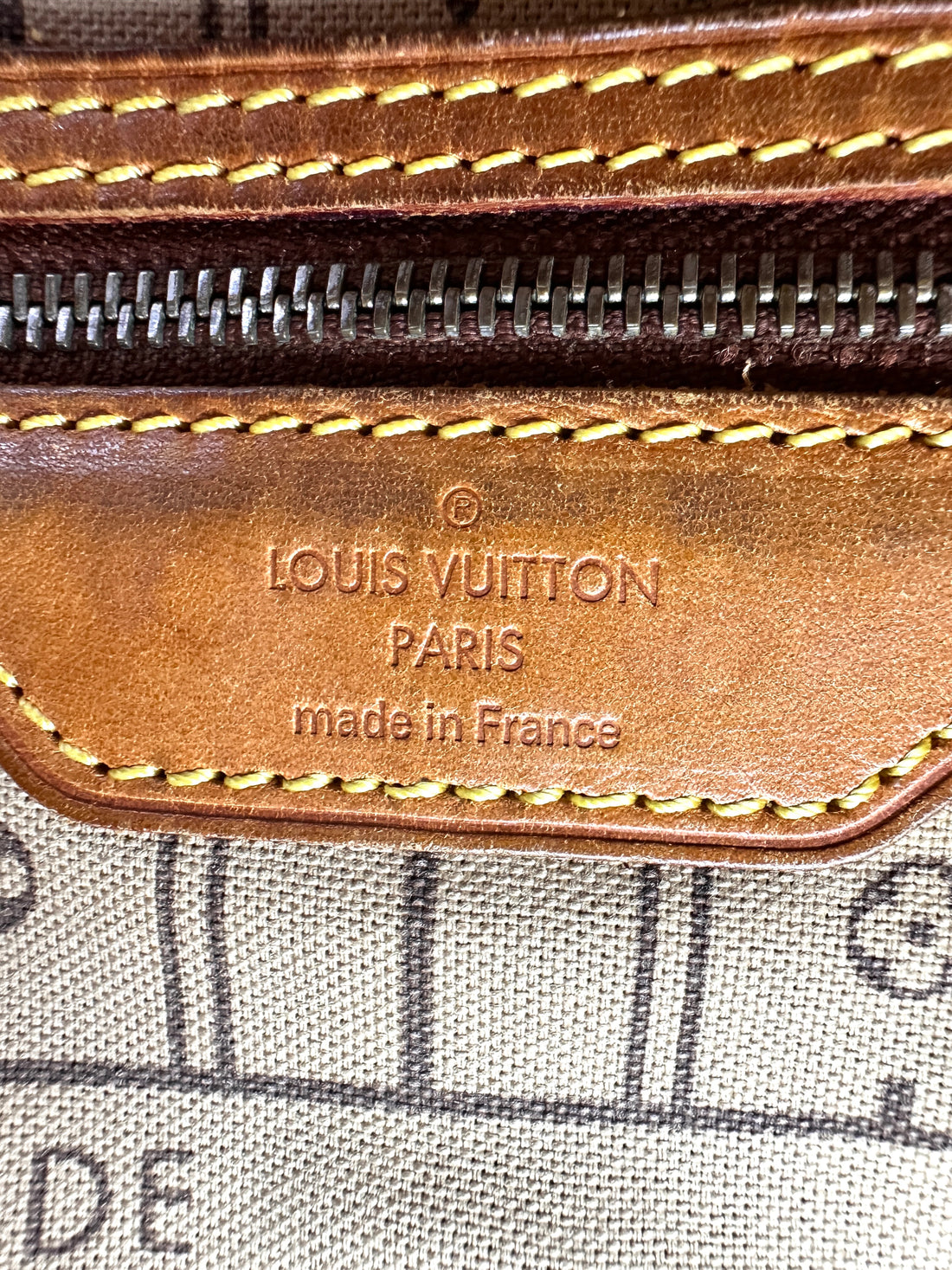 Louis Vuitton Neverfull MM Monogram Canvas Handle Bag LV2897