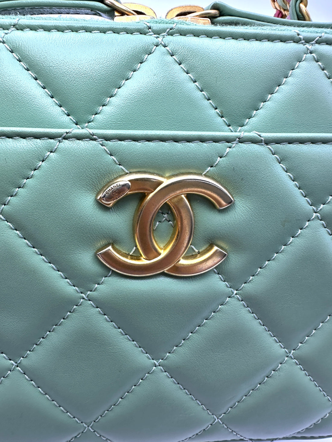 Chanel 24P Blue Quilted Leather Rainbow Handle Bag(TN***XJ) CC2067