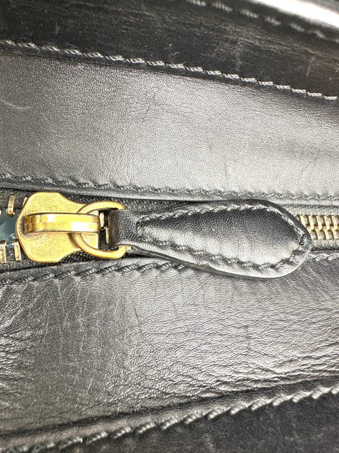 Celine Luggage Black/Beige Leather Handle Bag CE168