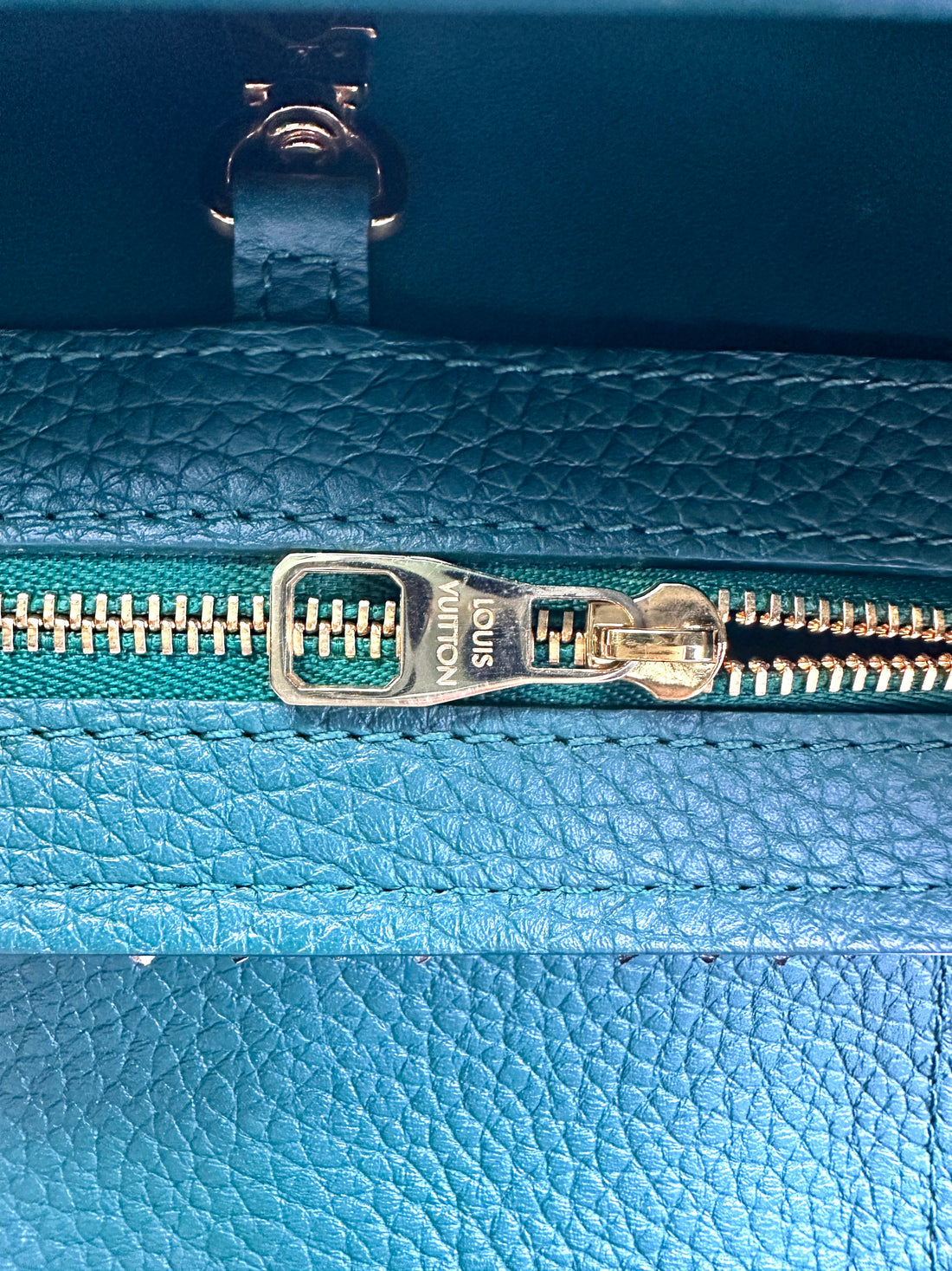 Louis Vuitton Capucines BB Green Leather Python Handle Bag LV2906